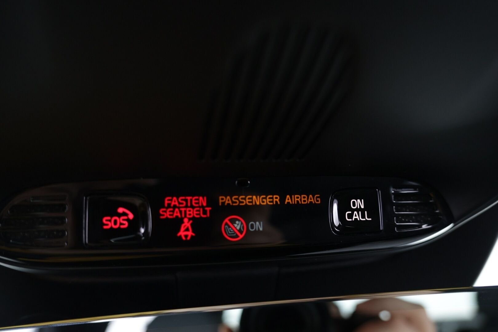 Volvo V90 2021 V90 T6 AWD Momentum Pro aut * Facelift / Webasto / VOC / H/K / Keyless / 360 / Nahat / Sähkökontti * - Merkkiliikkeen huoltokirja / Jakopää vaihdettu juuri