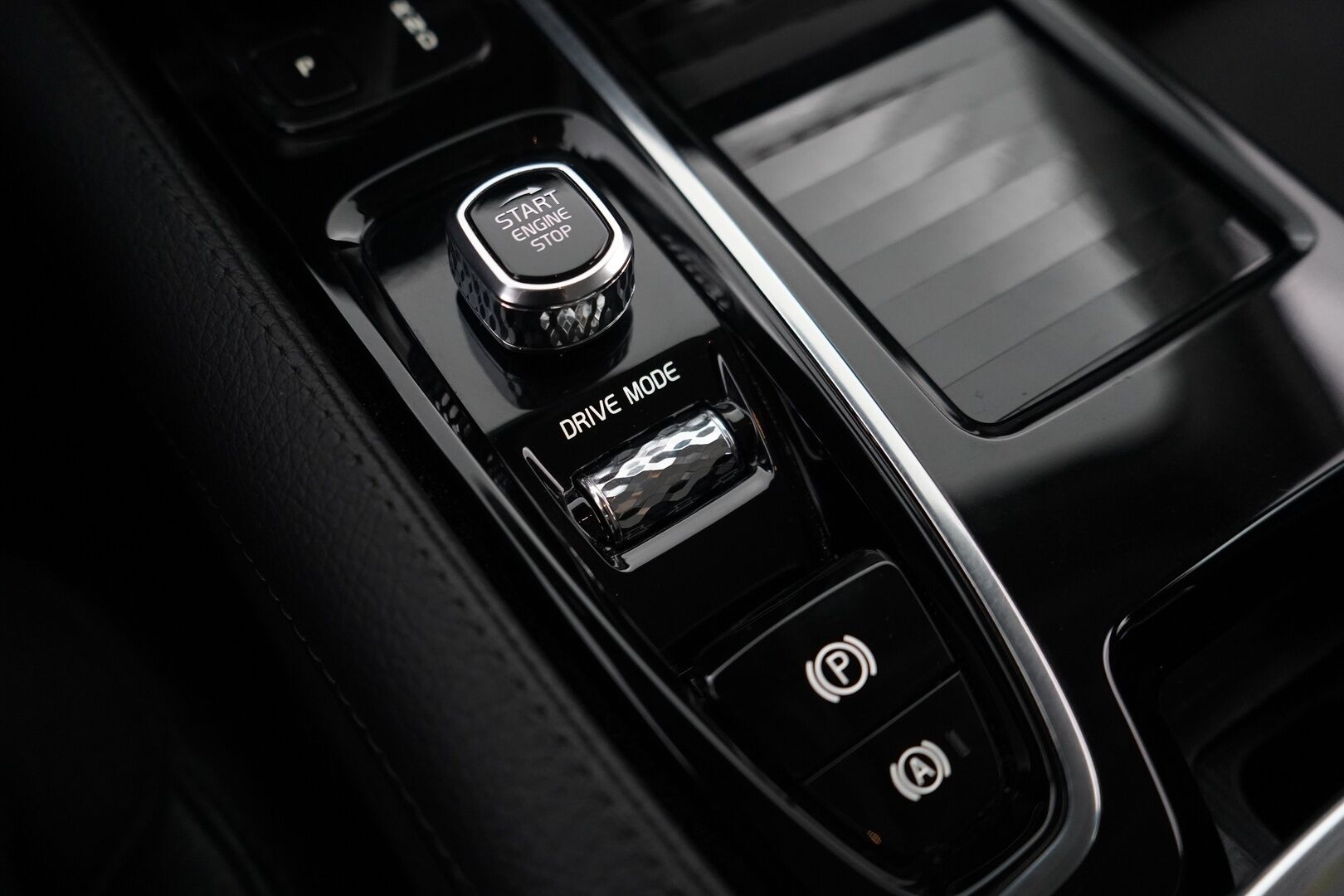 Volvo V90 2021 T6 TwE AWD Inscription Expression aut * H&K / ACC / VOC / BLIS / Keyless * - Kahdet renkaat alumiinivantein / Viimeisin huolto 145tkm