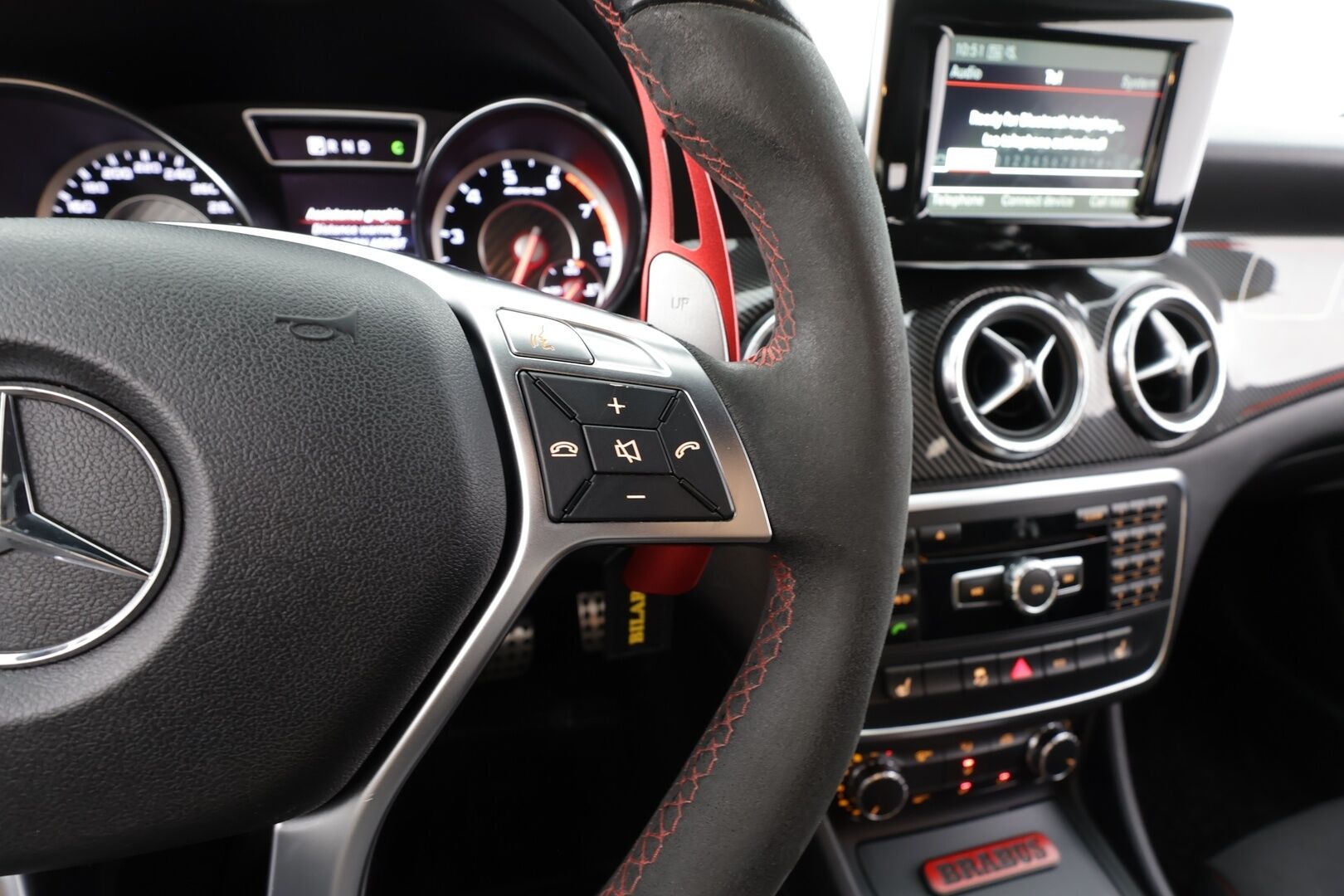 Mercedes-Benz CLA 45 AMG 2014 4Matic A - | Vakkari | Xenon | H&K | Puolinahat | Bluetooth | Urheilualusta | 