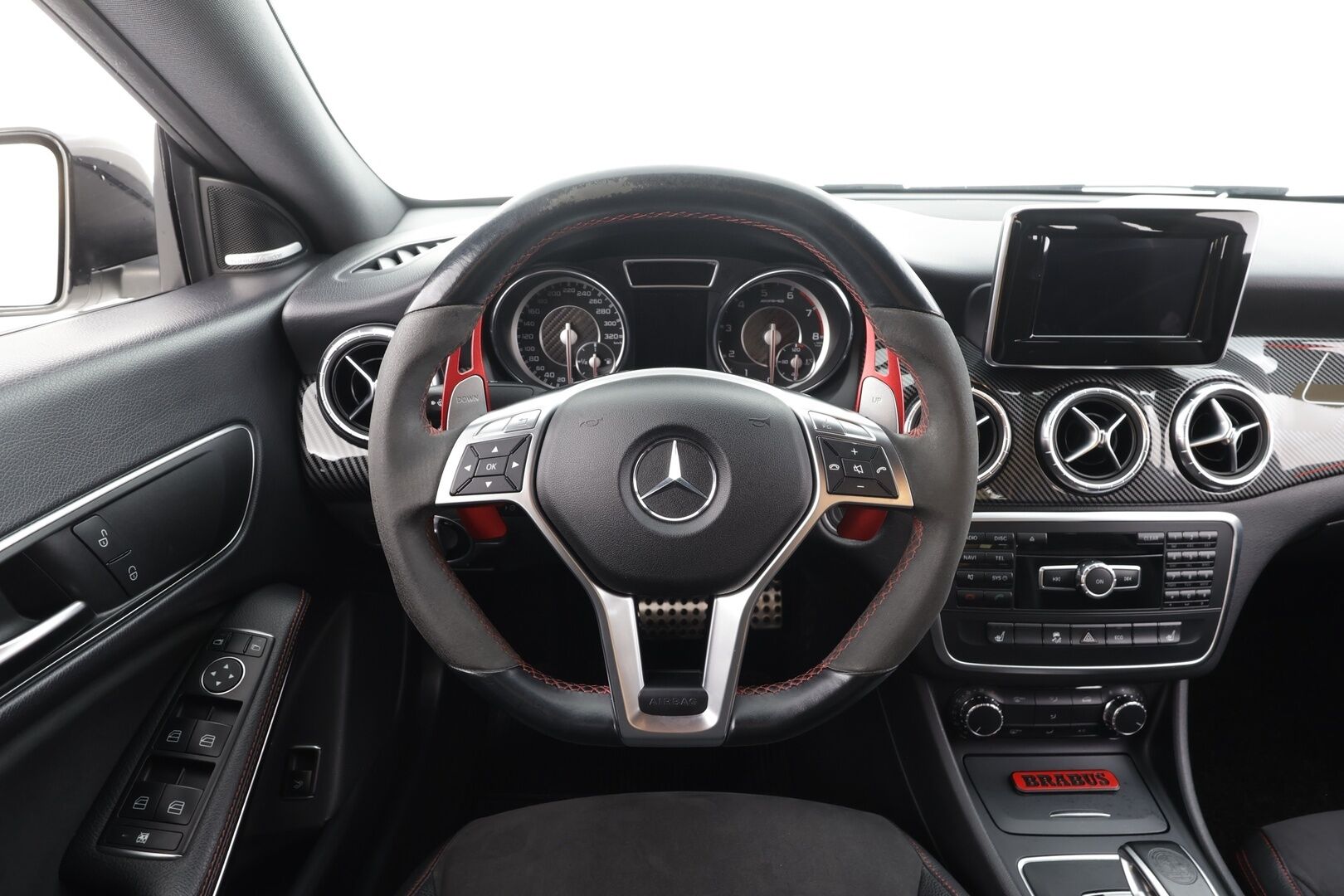 Mercedes-Benz CLA 45 AMG 2014 4Matic A - | Vakkari | Xenon | H&K | Puolinahat | Bluetooth | Urheilualusta | 