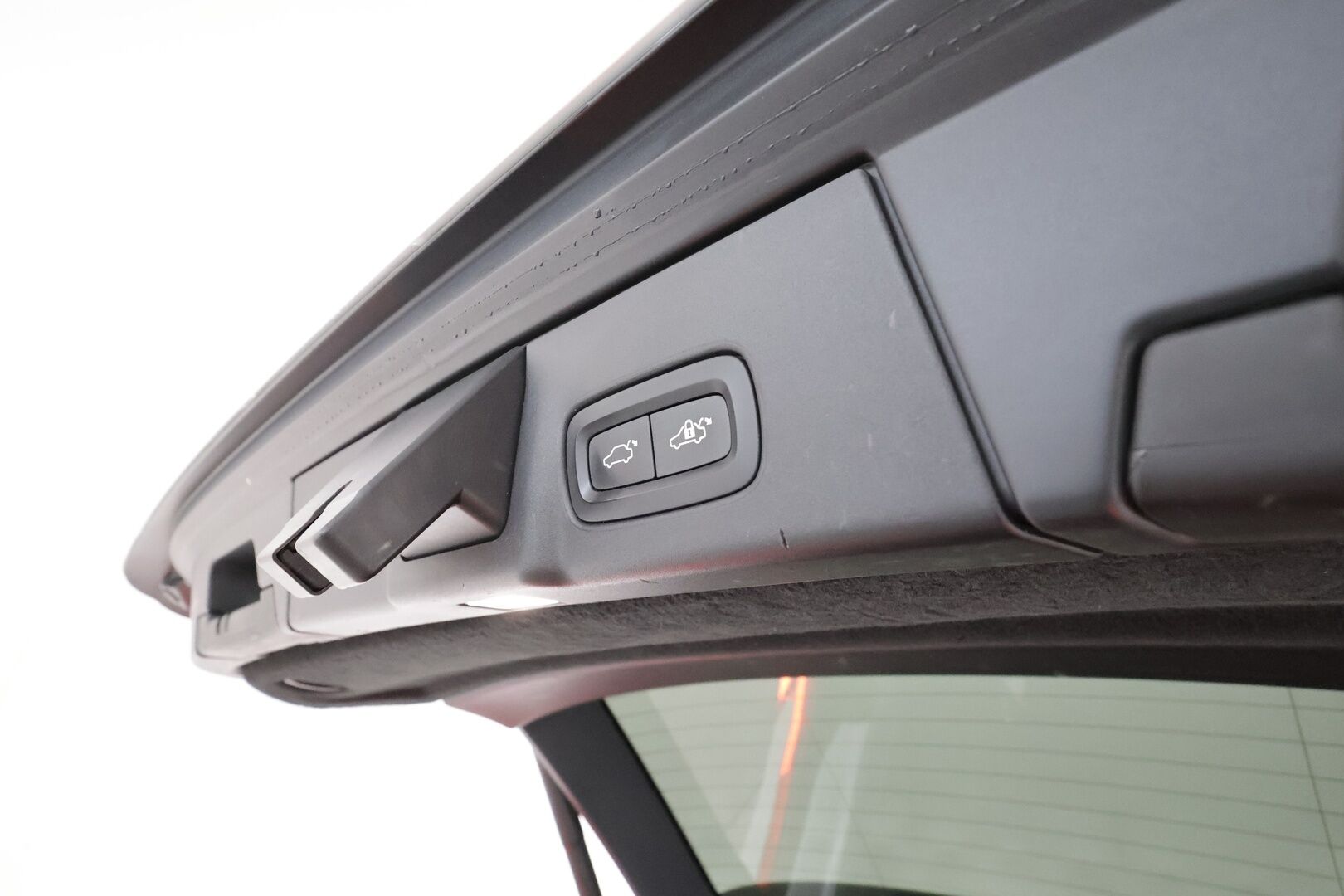 Volvo V90 2017 D5 Inscription Polestar engineered **Panorama / HUD / 360° Kamera / Adapt.Vakkari / Ilmastoidut Sporttinahat Muistilla** - 3,99 % KORKOTARJOUS TÄHÄN AUTOON - Bowers&Wilkins / Webasto / Koukku / Full-LED / Navi / Kaistavahti / 2x Renkaat