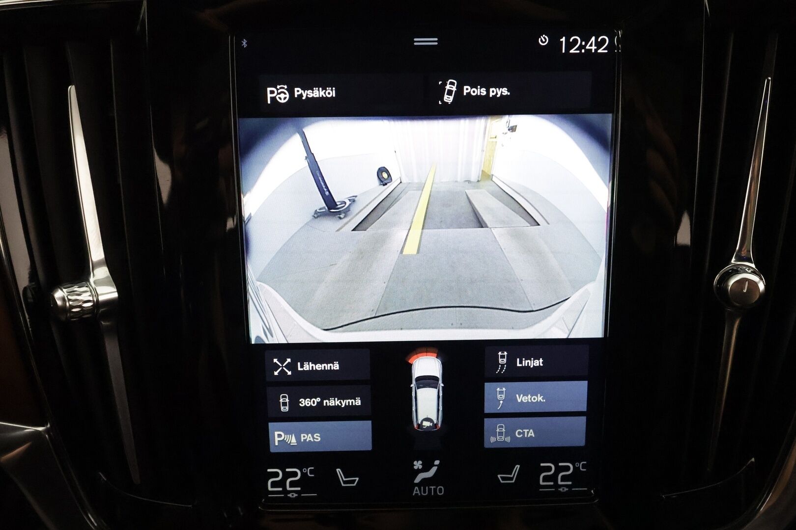 Volvo V90 2017 D5 Inscription Polestar engineered **Panorama / HUD / 360° Kamera / Adapt.Vakkari / Ilmastoidut Sporttinahat Muistilla** - 3,99 % KORKOTARJOUS TÄHÄN AUTOON - Bowers&Wilkins / Webasto / Koukku / Full-LED / Navi / Kaistavahti / 2x Renkaat