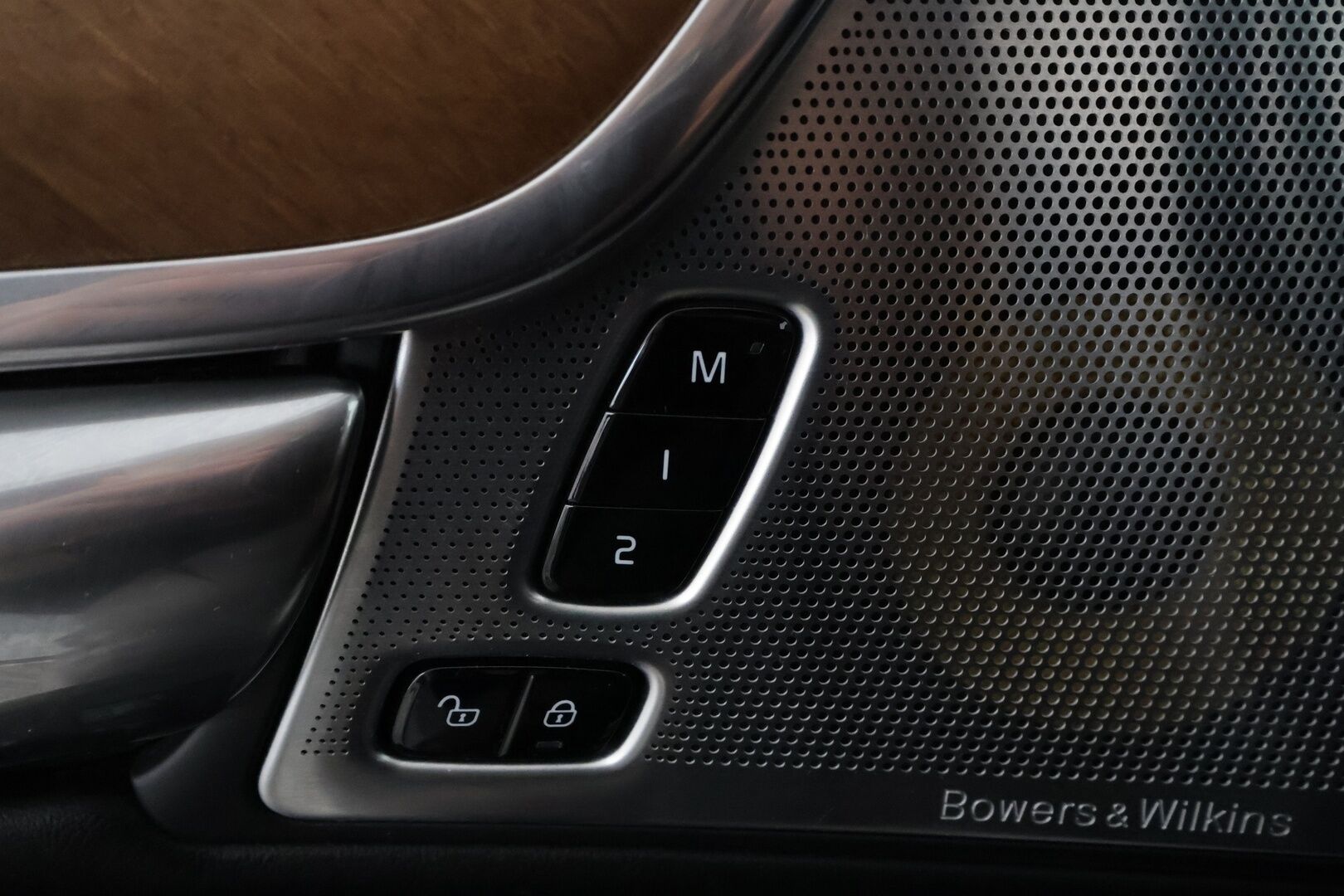 Volvo V90 2017 D5 Inscription Polestar engineered **Panorama / HUD / 360° Kamera / Adapt.Vakkari / Ilmastoidut Sporttinahat Muistilla** - 3,99 % KORKOTARJOUS TÄHÄN AUTOON - Bowers&Wilkins / Webasto / Koukku / Full-LED / Navi / Kaistavahti / 2x Renkaat