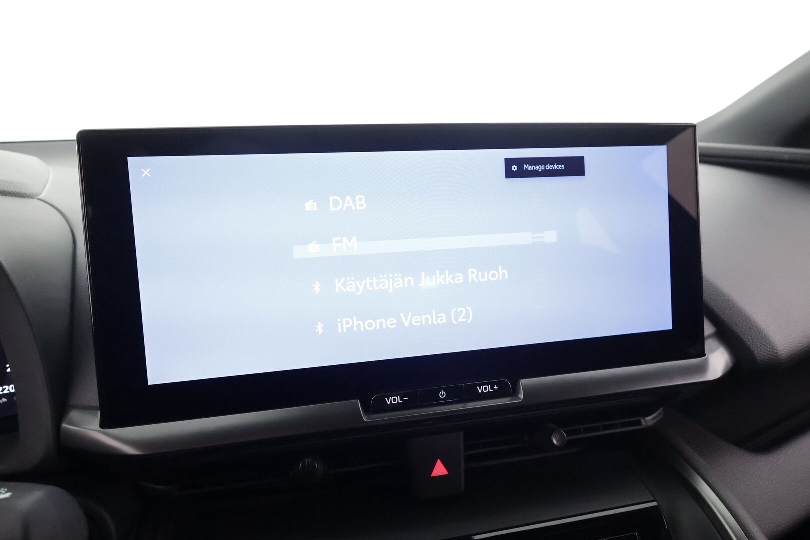 Toyota C-HR 2025 2,0 Hybrid AWD-i Edition * ACC / P.kamera / LED / Navi / Keyless / Sähköluukku / Facelift / Ratinlämmitin * - Suomi-auto / Kahdet renkaat aluvanteilla / Merkkihuollettu