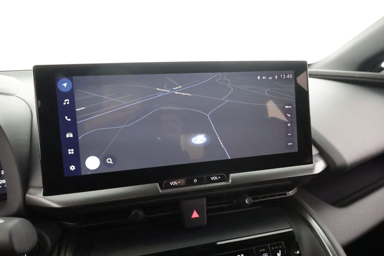 Toyota C-HR 2025 2,0 Hybrid AWD-i Edition * ACC / P.kamera / LED / Navi / Keyless / Sähköluukku / Facelift / Ratinlämmitin * - Suomi-auto / Kahdet renkaat aluvanteilla / Merkkihuollettu