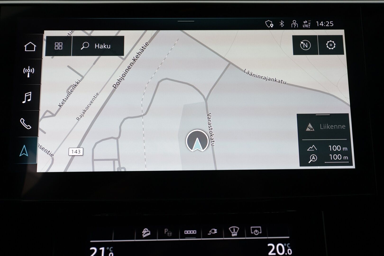 Audi e-tron 2022 Edition S line 55 quattro - | ACC | Lisälämmitin | Koukku | Matrix-LED | HUD | Muistipenkki | P.Kamera | Sporttinahat | Ilma-alusta | B&O | Apple&Android | Merkkihuollettu | Kahdet Renkaat |