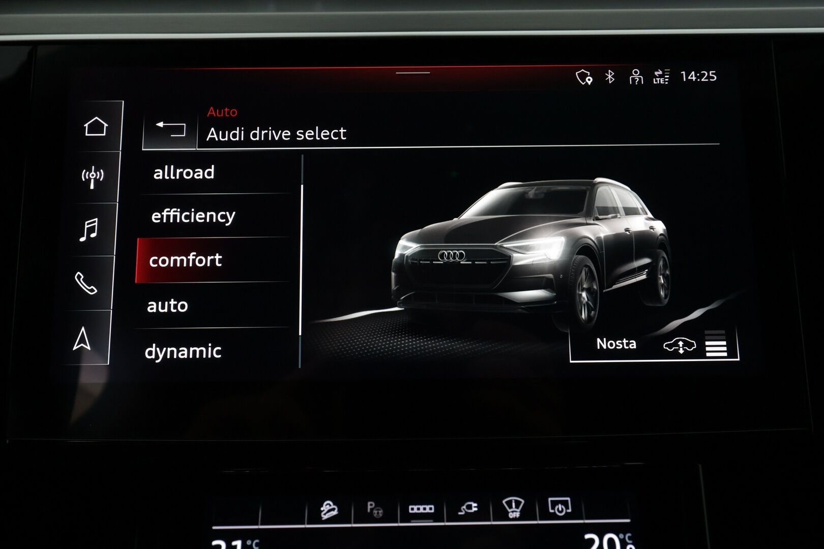 Audi e-tron 2022 Edition S line 55 quattro - | ACC | Lisälämmitin | Koukku | Matrix-LED | HUD | Muistipenkki | P.Kamera | Sporttinahat | Ilma-alusta | B&O | Apple&Android | Merkkihuollettu | Kahdet Renkaat |