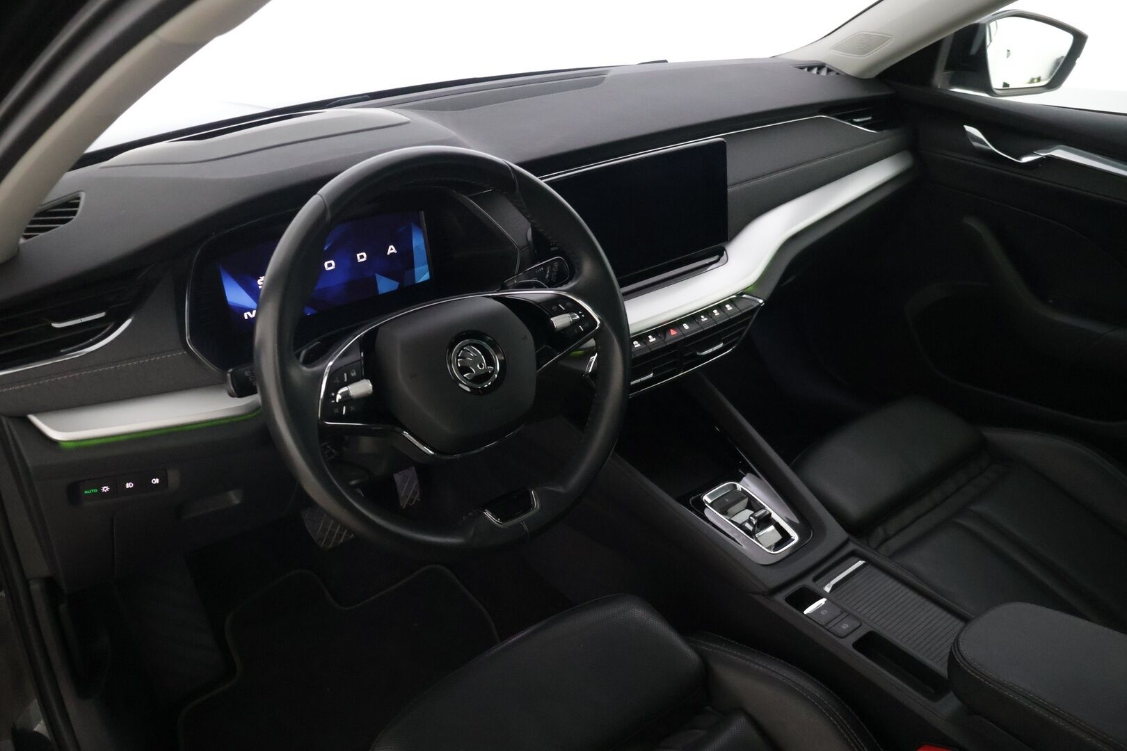Skoda Octavia 2021 Combi 1,4 TSI PHEV Style iV DSG Autom. - | Adaptiivinen vakkari | Digimittaristo | Peruutuskamera | KeyLess Go | HUD | Nahkaverhoilu| - KORKO VAIN 3,99 %