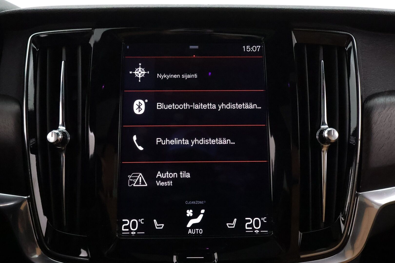 Volvo V90 CROSS COUNTRY 2017 D5 AWD Geartronic Inscription Pro  *Panorama / Konjakkinahat muistilla / Koukku / ACC / Webasto / Kamera / Pilot assist* - Webasto / Pilot Assist / Panorama / Koukku / P-kamera / Sporttipenkki Muistilla / 2x renkaat / Apple&Android / KeylessGo