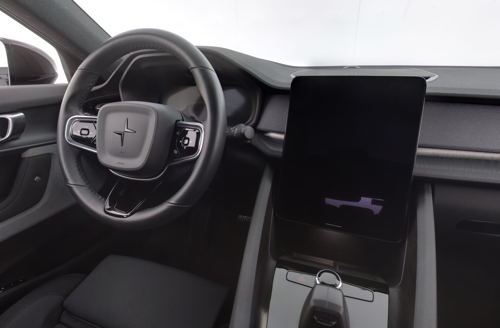 POLESTAR 2 2022 Long Range Dual Motor *Pilot&Plus / ILP / H&K / 360° / Pixel-LED / ACC / Lasikatto / Sportpenkki Muistilla / Navi* - Pilot&Plus -paketti / Kahdet renkaat vanteilla / Muistipenkki