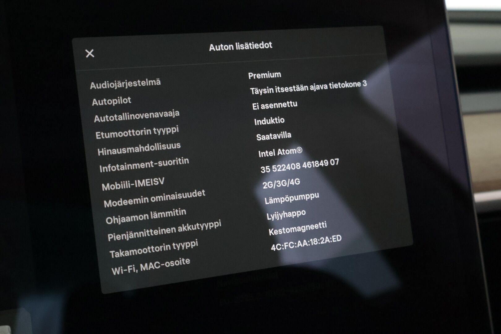 Tesla Model 3 2021 * ILP / ACC / Vetokoukku / Peruutuskamera / Sähkökontti / Blis / Autopilotti * - Vähän ajettu / Kummatkin laturit /  Siisti *