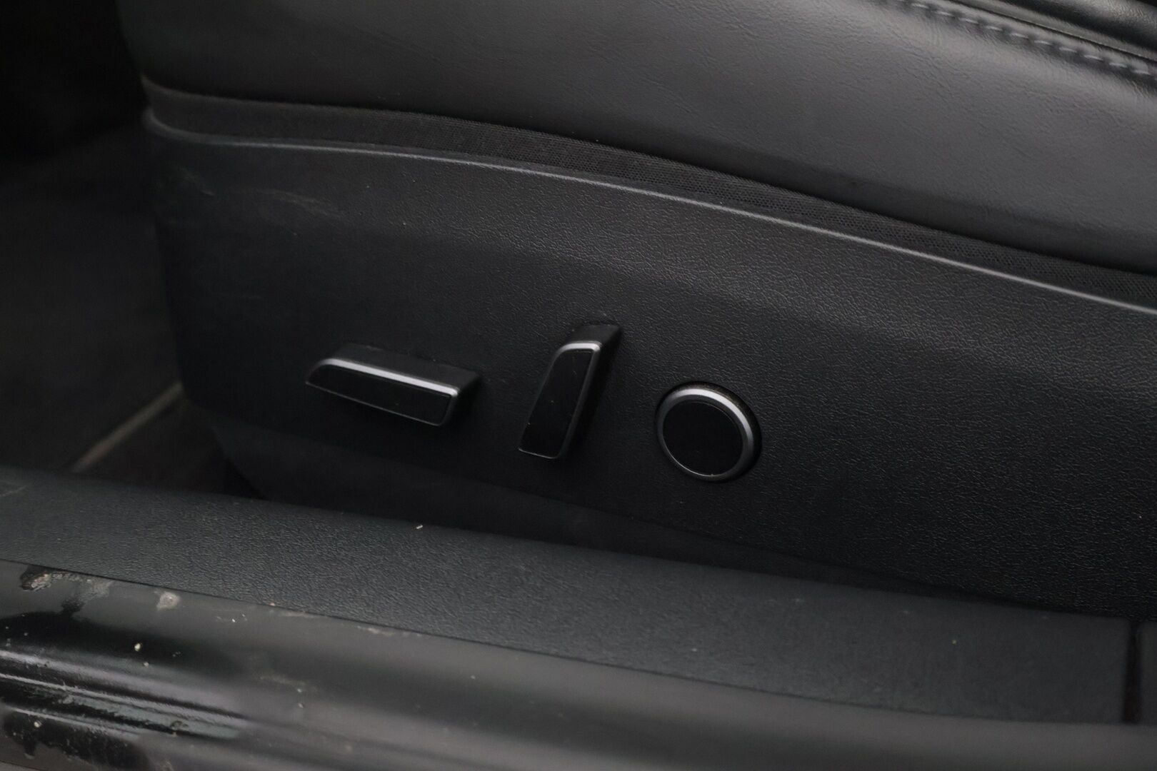 Tesla Model 3 2021 * ILP / ACC / Vetokoukku / Peruutuskamera / Sähkökontti / Blis / Autopilotti * - Vähän ajettu / Kummatkin laturit /  Siisti *
