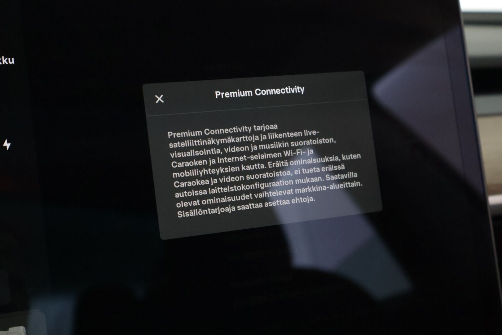 Tesla Model 3 2021 * ILP / ACC / Vetokoukku / Peruutuskamera / Sähkökontti / Blis / Autopilotti * - Vähän ajettu / Kummatkin laturit /  Siisti *