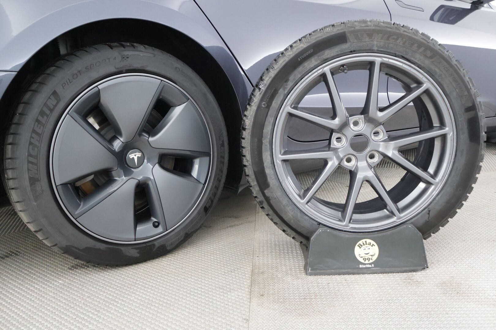 Tesla Model 3 2021 * ILP / ACC / Vetokoukku / Peruutuskamera / Sähkökontti / Blis / Autopilotti * - Vähän ajettu / Kummatkin laturit /  Siisti *