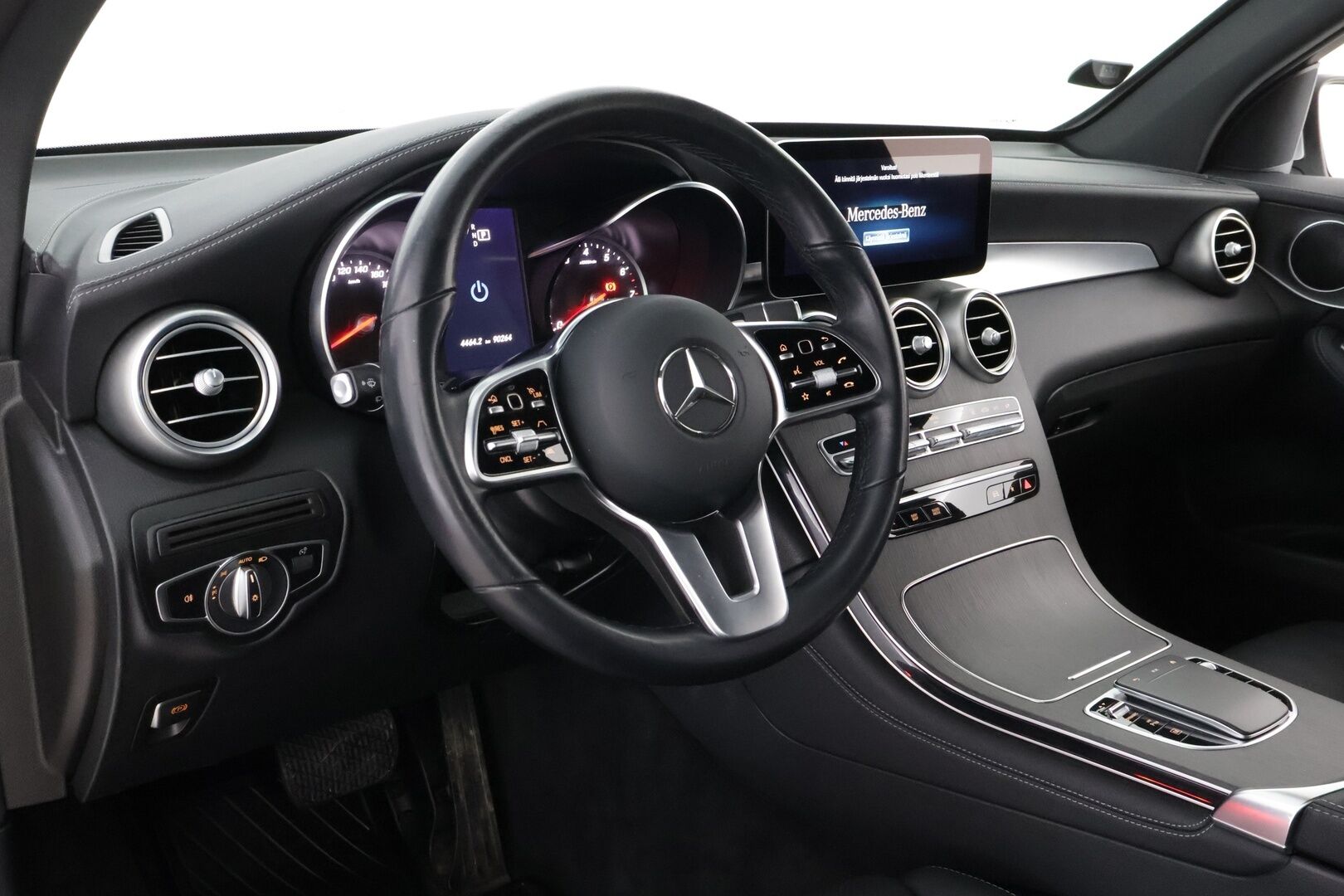 Mercedes-Benz GLC 2020 300 e 4MATIC A Business AMG EQ Power - Distronic Pro | HUD | Nahkasisusta | Vetokoukku | 360-Kamera | Supervarusteet | Juuri tullut Tampereelle!