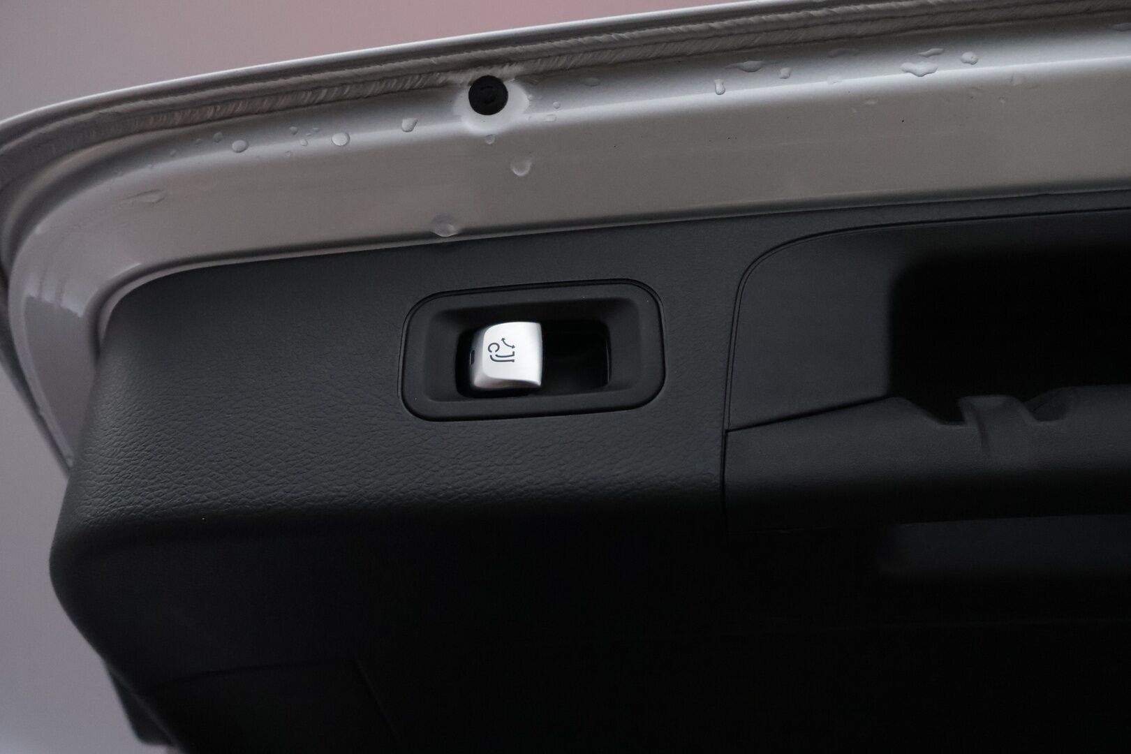 Mercedes-Benz GLC 2020 300 e 4MATIC A Business AMG EQ Power * Distronic Pro / HUD / Nahkasisusta / Vetokoukku / 360-Kamera / Supervarusteet! - HULLUT AVAJAISHULINAT KORKOTARJOUS 3,29 %