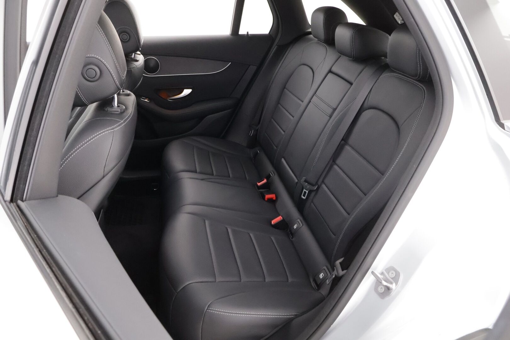 Mercedes-Benz GLC 2020 300 e 4MATIC A Business AMG EQ Power * Distronic Pro / HUD / Nahkasisusta / Vetokoukku / 360-Kamera / Supervarusteet! - HULLUT AVAJAISHULINAT KORKOTARJOUS 3,29 %