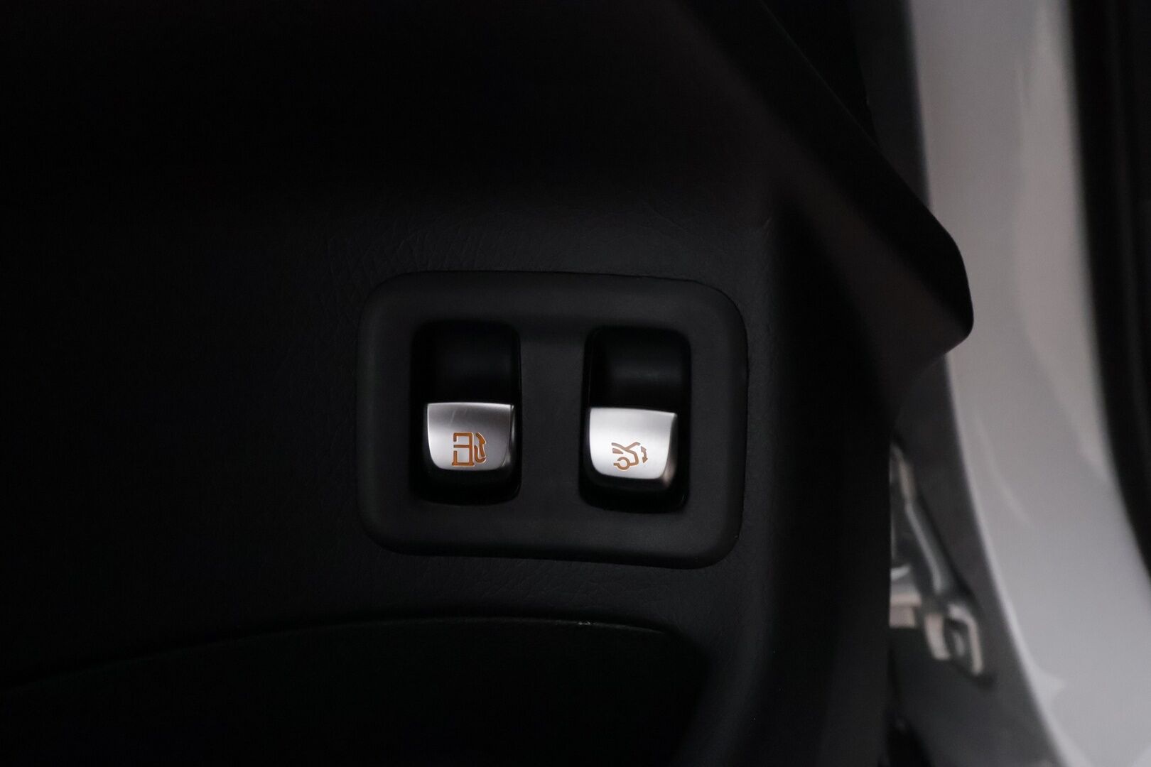 Mercedes-Benz GLC 2020 300 e 4MATIC A Business AMG EQ Power * Distronic Pro / HUD / Nahkasisusta / Vetokoukku / 360-Kamera / Supervarusteet! - HULLUT AVAJAISHULINAT KORKOTARJOUS 3,29 %