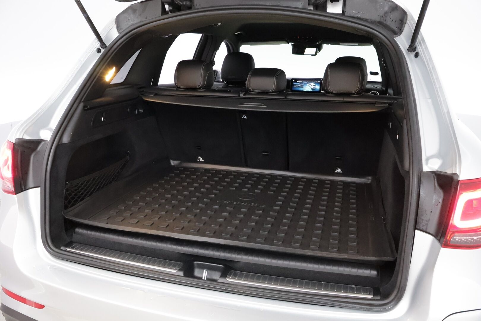 Mercedes-Benz GLC 2020 300 e 4MATIC A Business AMG EQ Power * Distronic Pro / HUD / Nahkasisusta / Vetokoukku / 360-Kamera / Supervarusteet! - HULLUT AVAJAISHULINAT KORKOTARJOUS 3,29 %