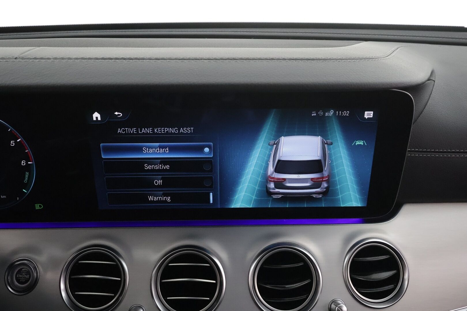 Mercedes-Benz E 2021 300 de 4MATIC T A Business Avantgarde EQ Power AMG * Koukku / Distronic / 360° / Multibeam / Widescreen / HUD /Panorama* - Akku kuntotarkastettu / Burmester / Sportpenkit / Kahdet renkaat aluvanteilla