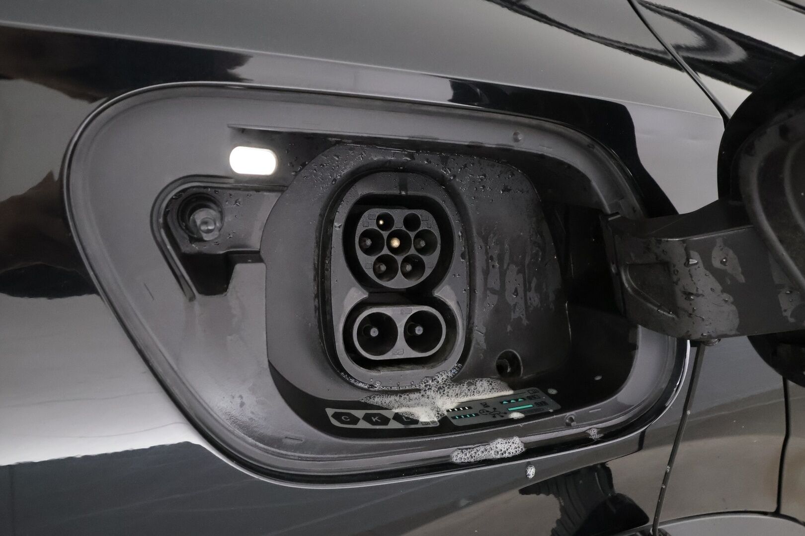Volkswagen ID.4 2023 Pro Performance 150 kW, akku 77 kWh - | ACC | ILP | Koukku | Muistipenkit hieronnalla | P.kamera | Keyless | Nahka-alcantara | Subwoofer | Lämm. ratti | Lämm. tuulilasi | Ambient light |