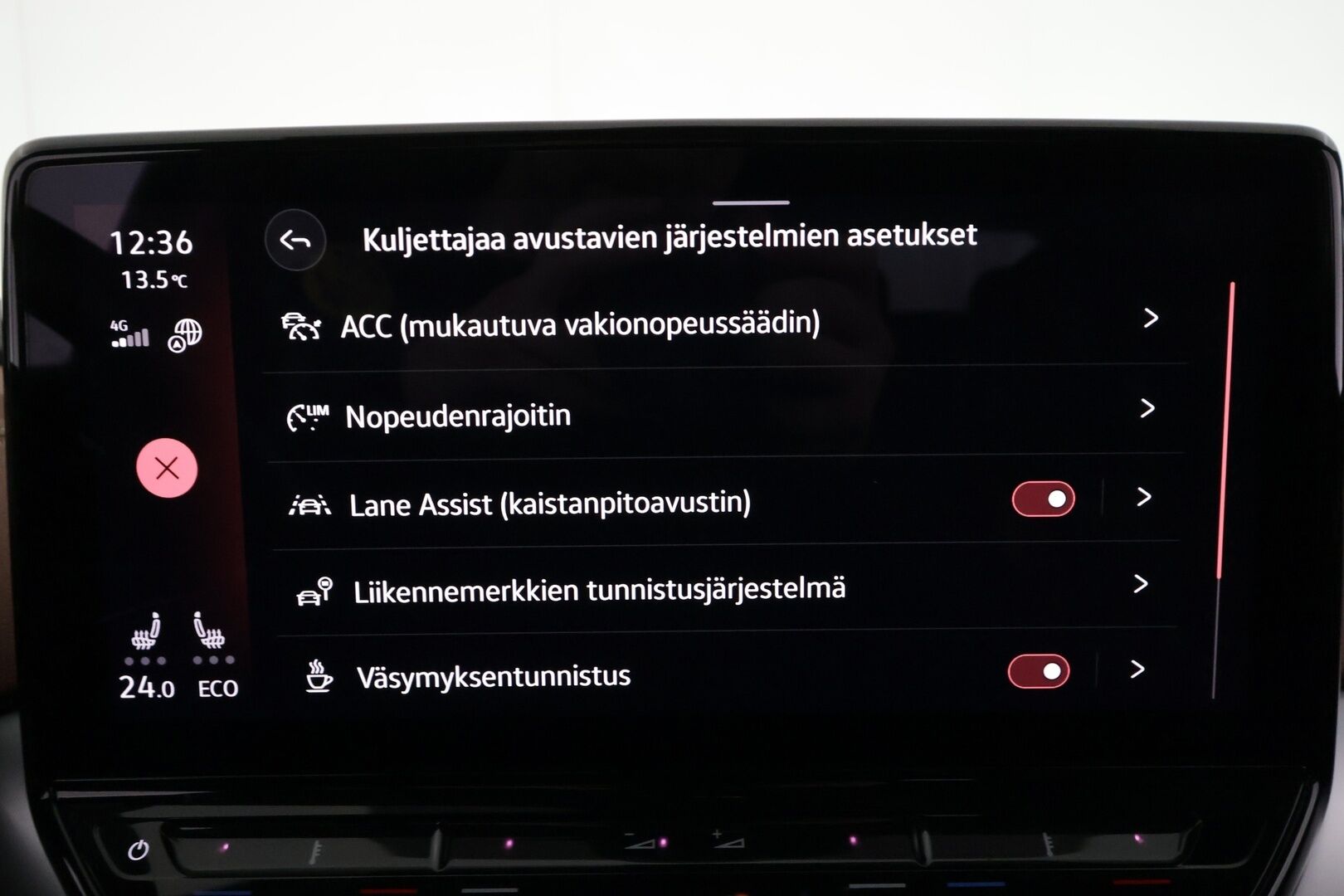 Volkswagen ID.4 2023 Pro Performance 150 kW, akku 77 kWh - | ACC | ILP | Koukku | Muistipenkit hieronnalla | P.kamera | Keyless | Nahka-alcantara | Subwoofer | Lämm. ratti | Lämm. tuulilasi | Ambient light |