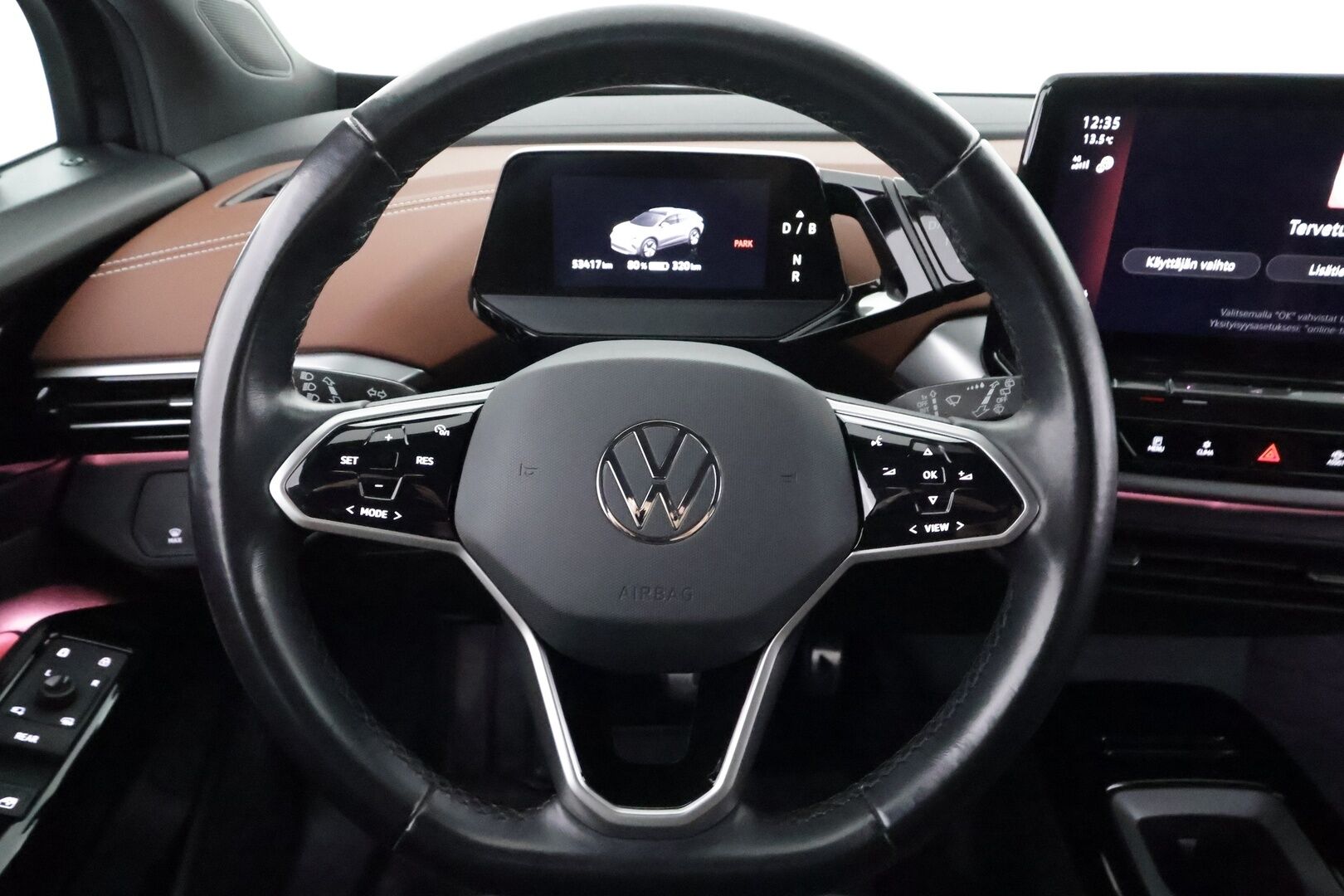 Volkswagen ID.4 2023 Pro Performance 150 kW, akku 77 kWh - | ACC | ILP | Koukku | Muistipenkit hieronnalla | P.kamera | Keyless | Nahka-alcantara | Subwoofer | Lämm. ratti | Lämm. tuulilasi | Ambient light |