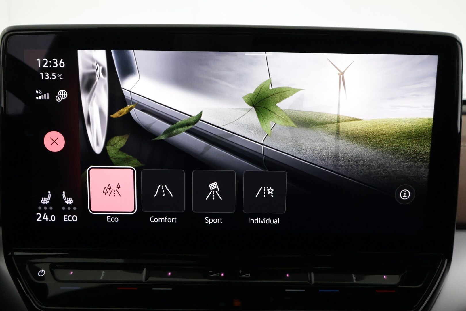 Volkswagen ID.4 2023 Pro Performance 150 kW, akku 77 kWh - | ACC | ILP | Koukku | Muistipenkit hieronnalla | P.kamera | Keyless | Nahka-alcantara | Subwoofer | Lämm. ratti | Lämm. tuulilasi | Ambient light |