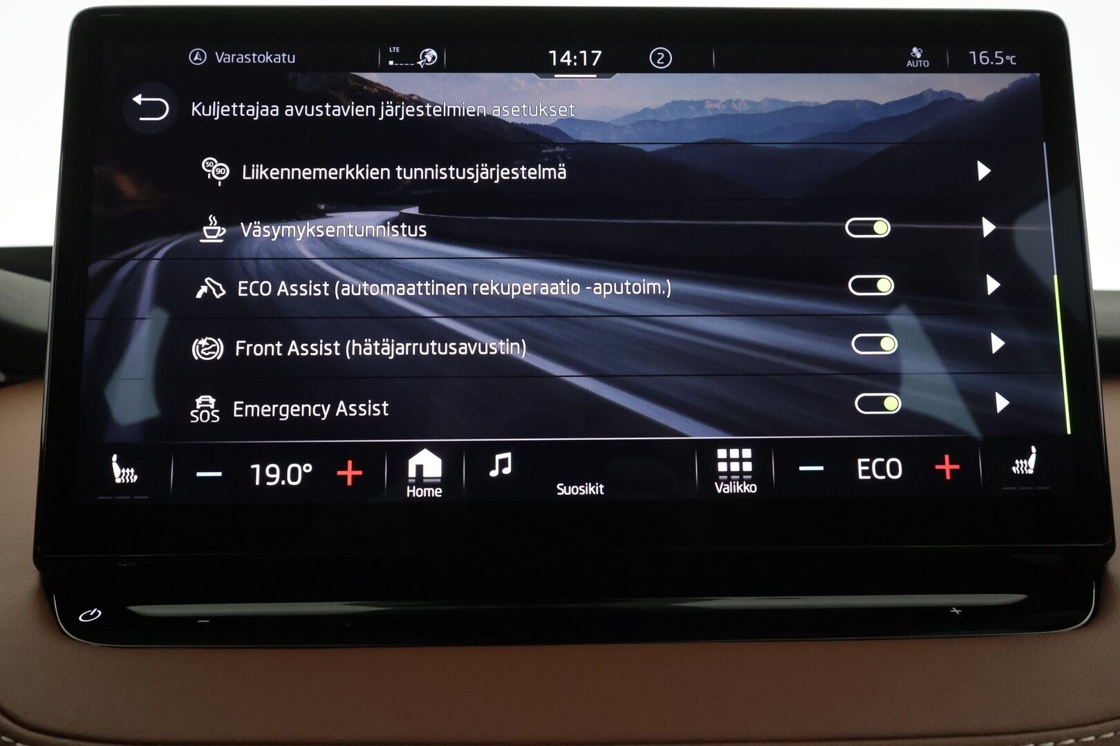 Skoda Enyaq 2023 80x 4x4 iV - | ACC | ILP | HUD | Koukku | Matrix | Canton | Muistipenkki | Ruskeat Nahat | P.kamera | Lämm. ratti | Keyless | 2x renkaat aluin | Merkkihuollot | 