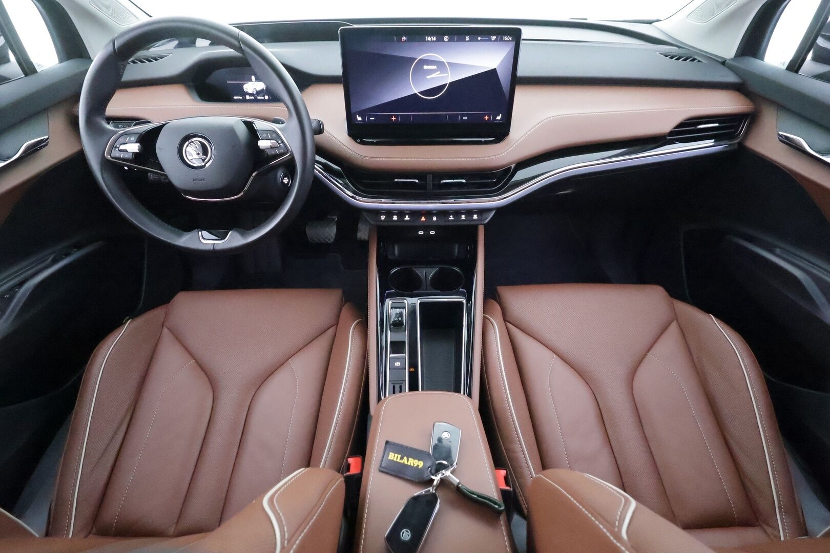Skoda Enyaq 2023 80x 4x4 iV - | ACC | ILP | HUD | Koukku | Matrix | Canton | Muistipenkki | Ruskeat Nahat | P.kamera | Lämm. ratti | Keyless | 2x renkaat aluin | Merkkihuollot | 