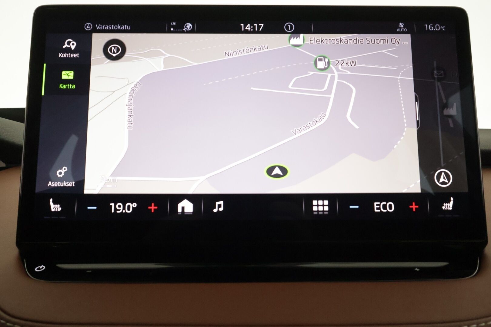 Skoda Enyaq 2023 80x 4x4 iV - | ACC | ILP | HUD | Koukku | Matrix | Canton | Muistipenkki | Ruskeat Nahat | P.kamera | Lämm. ratti | Keyless | 2x renkaat aluin | Merkkihuollot | 