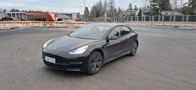 Tesla Model 3 2021