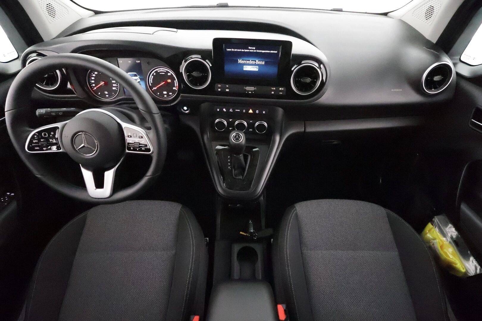 MERCEDES-BENZ Citan 2023 Tourer Pro Standard 45 kWh 5p **ALV / Vakkari / Kaistavahti / P.kamera / Apple&Android / LED / Ratinlämmitin** - 3,99 % KORKOTARJOUS TÄHÄN AUTOON - 31.5. ASTI! - Akku kuntotarkistettu! 