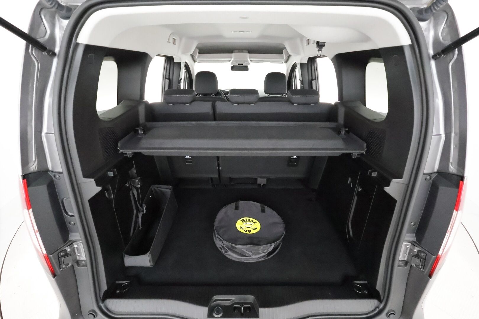 MERCEDES-BENZ Citan 2023 Tourer Pro Standard 45 kWh 5-paikkainen **ALV / Vakkari / Kaistavahti / P.kamera / Apple&Android / LED / Ratinlämmitin** - Huippu hinta / Hyvät varusteet / Harvinainen 5-hlö malli - HULLUT JOULUT KORKOTARJOUS 2,49% 