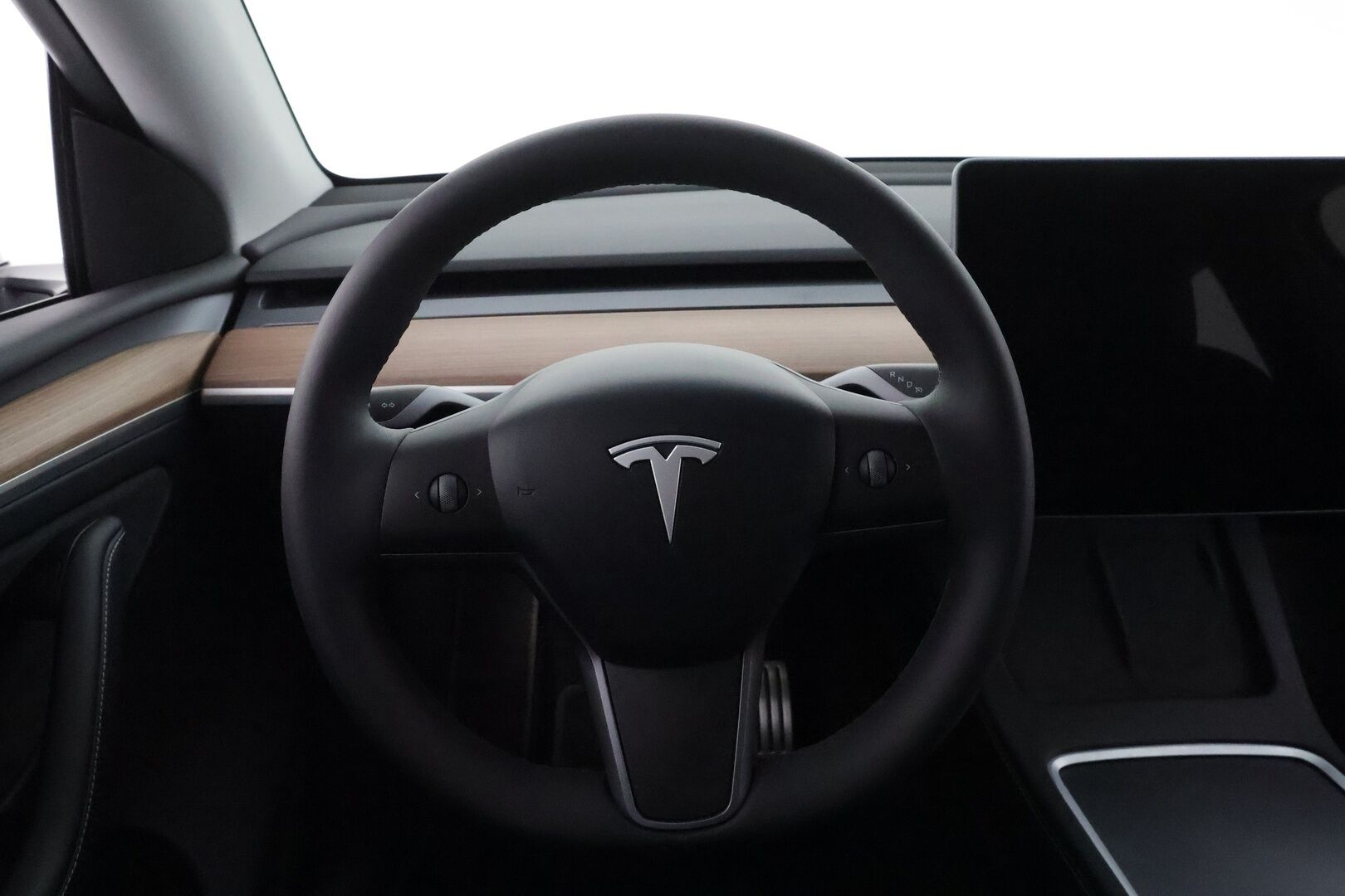 TESLA MODEL Y 2022 Dual Motor Performance ** Lasikatto / Lämpöpumppu / Adapt.Vakkari / Matrix-LED / P.kamera / Muistipenkki / KeylessGO ** - 3,99 % KORKOTARJOUS TÄHÄN AUTOON - Akku Kuntotarkistettu!
