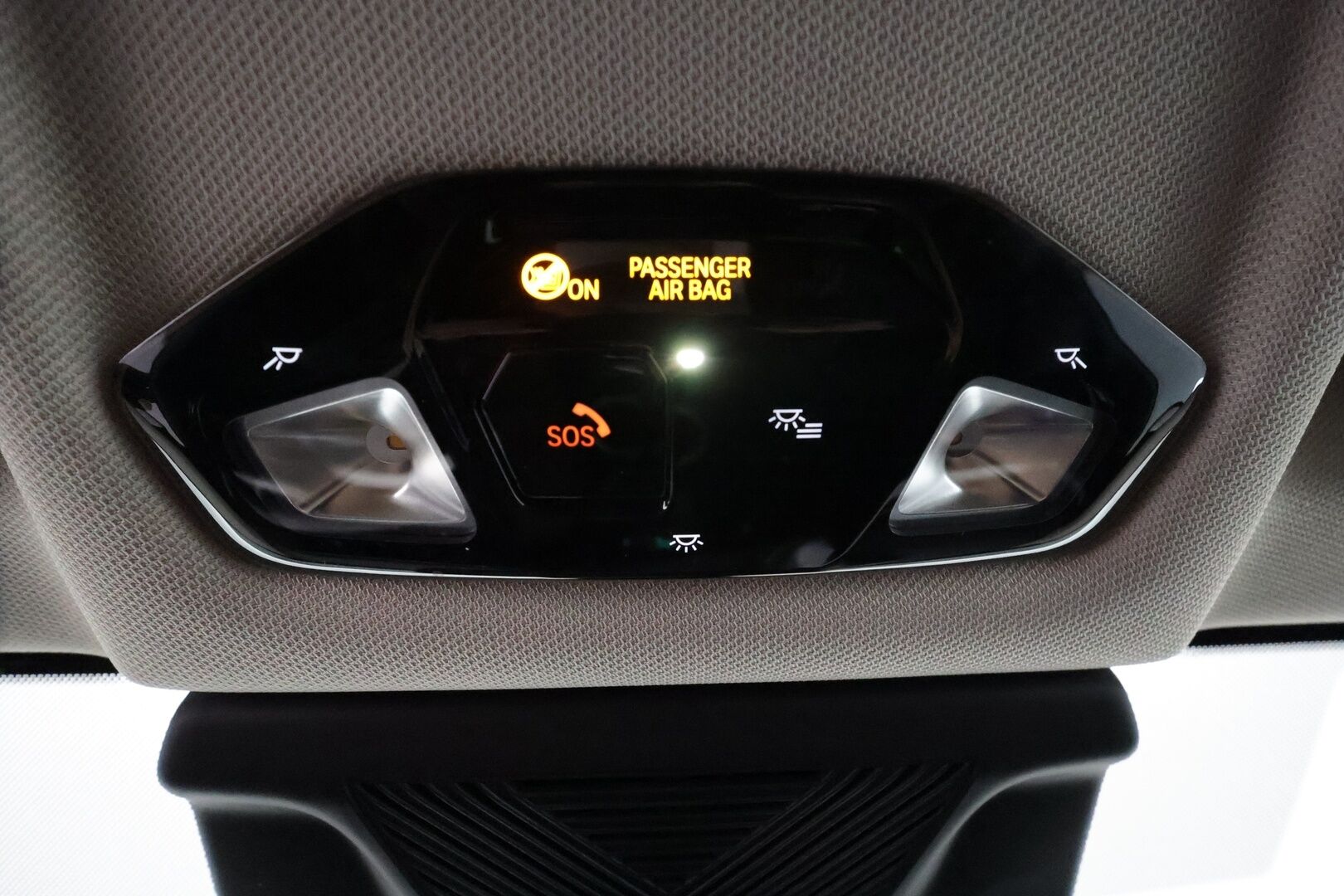 BMW IX1 2023 U11 30 xDrive **Adapt.Vakkari / Widescreen / ComfortAccess / P.kamera / Adapt. LED / Apple&Android** - 3,99 % KORKOTARJOUS TÄHÄN AUTOON - Akku Kuntotarkistettu!