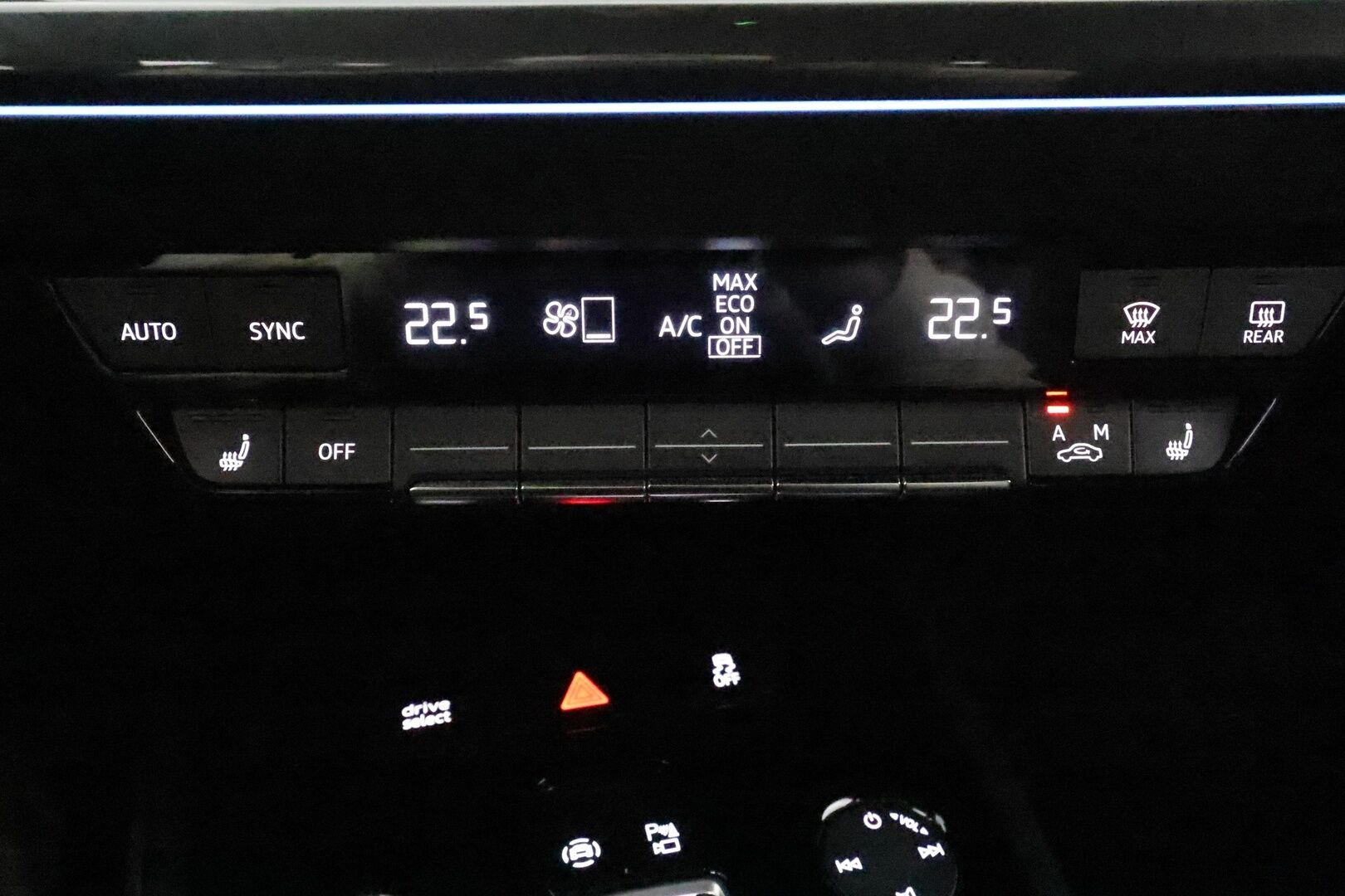 AUDI Q4 E-TRON 2022 40 Sportback S-Line **HUD / Adapt. vakkari / Lämpöpumppu / Matrix / P.kamera / Keyless** - 3,99 % KORKOTARJOUS TÄHÄN AUTOON - 