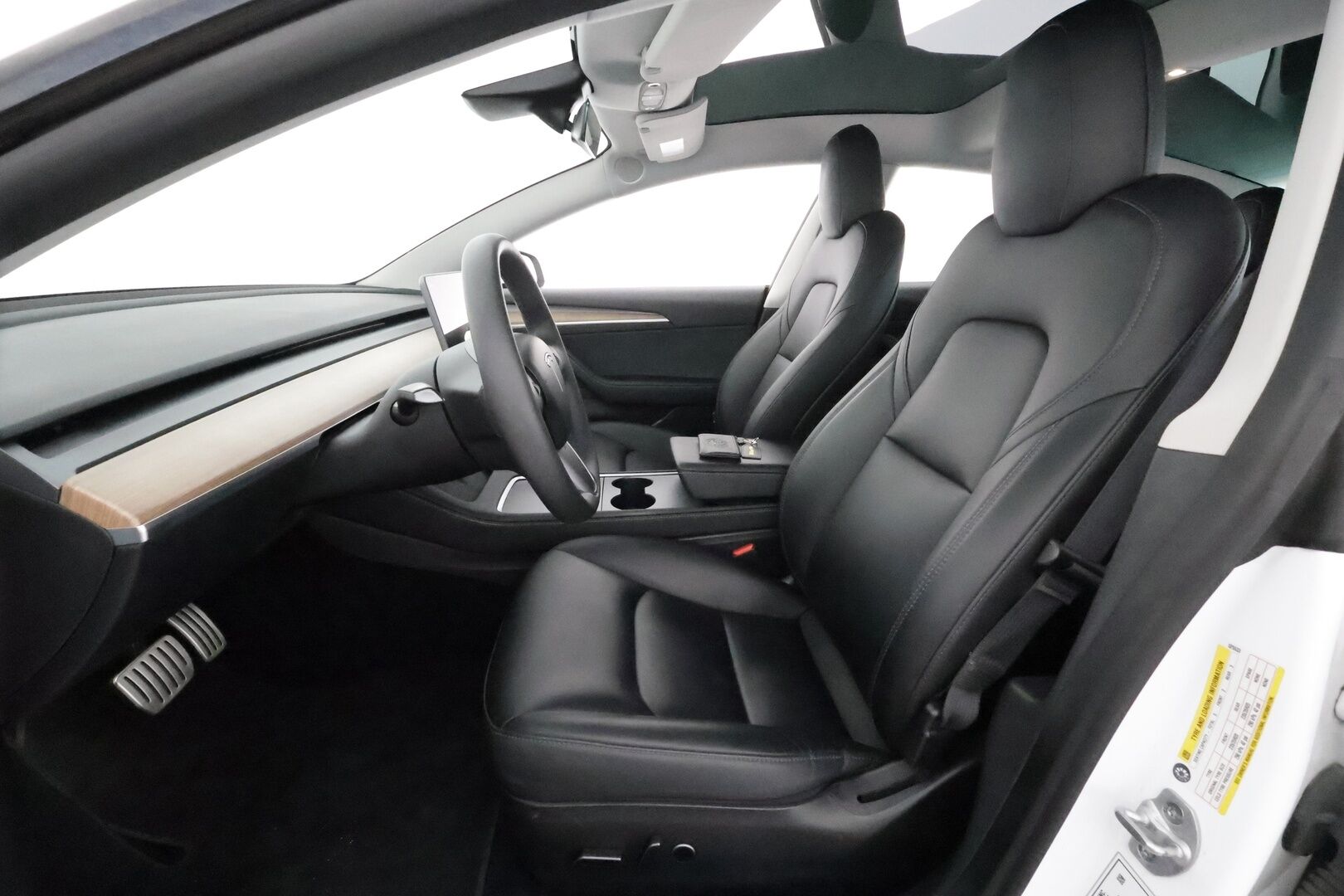 TESLA MODEL 3 2022 Performance **Lämpöpumppu / AMD Ryzen / Matrix LED / Autopilot / Lasikatto / P.kamera / PremiumAudio** - 3,99 % KORKOTARJOUS TÄHÄN AUTOON - 