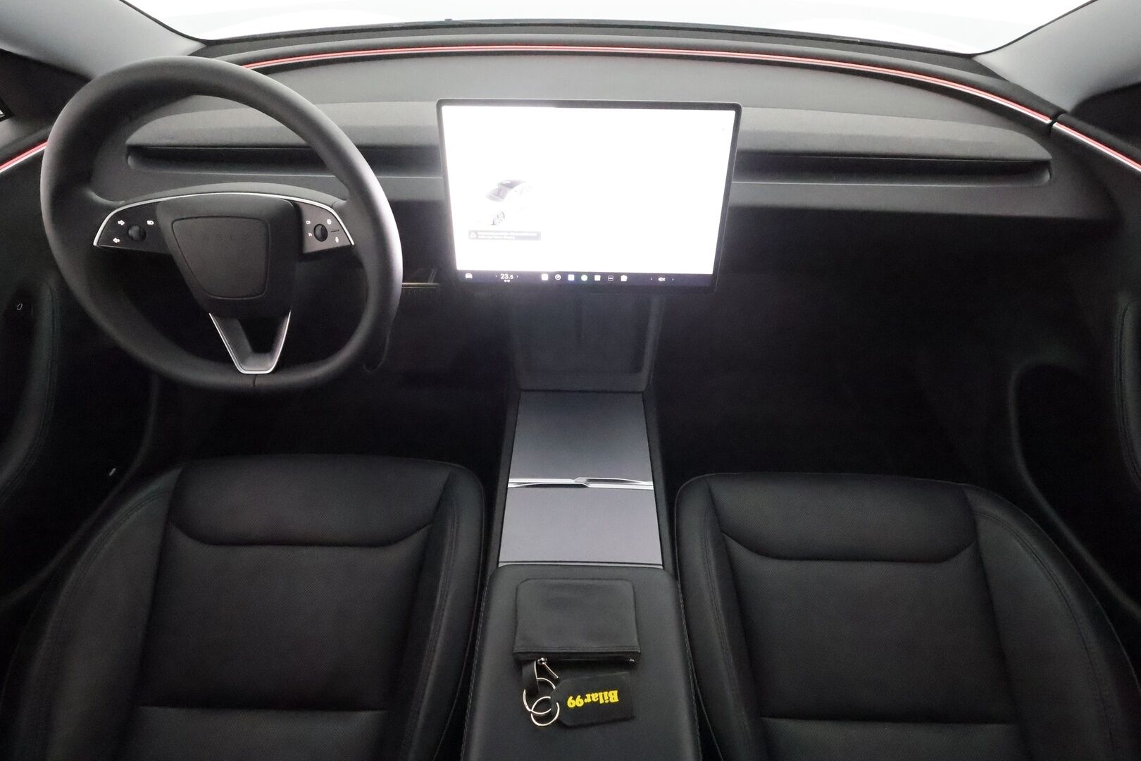 TESLA MODEL 3 2024 Highland Long Range **Ilmastoidut penkit / Lämpöpumppu / Matrix LED / Autopilot / Lasikatto / P.kamera** - 3,99 % KORKOTARJOUS TÄHÄN AUTOON - Ambient valot / Koti- ja kauppakeskus laturit