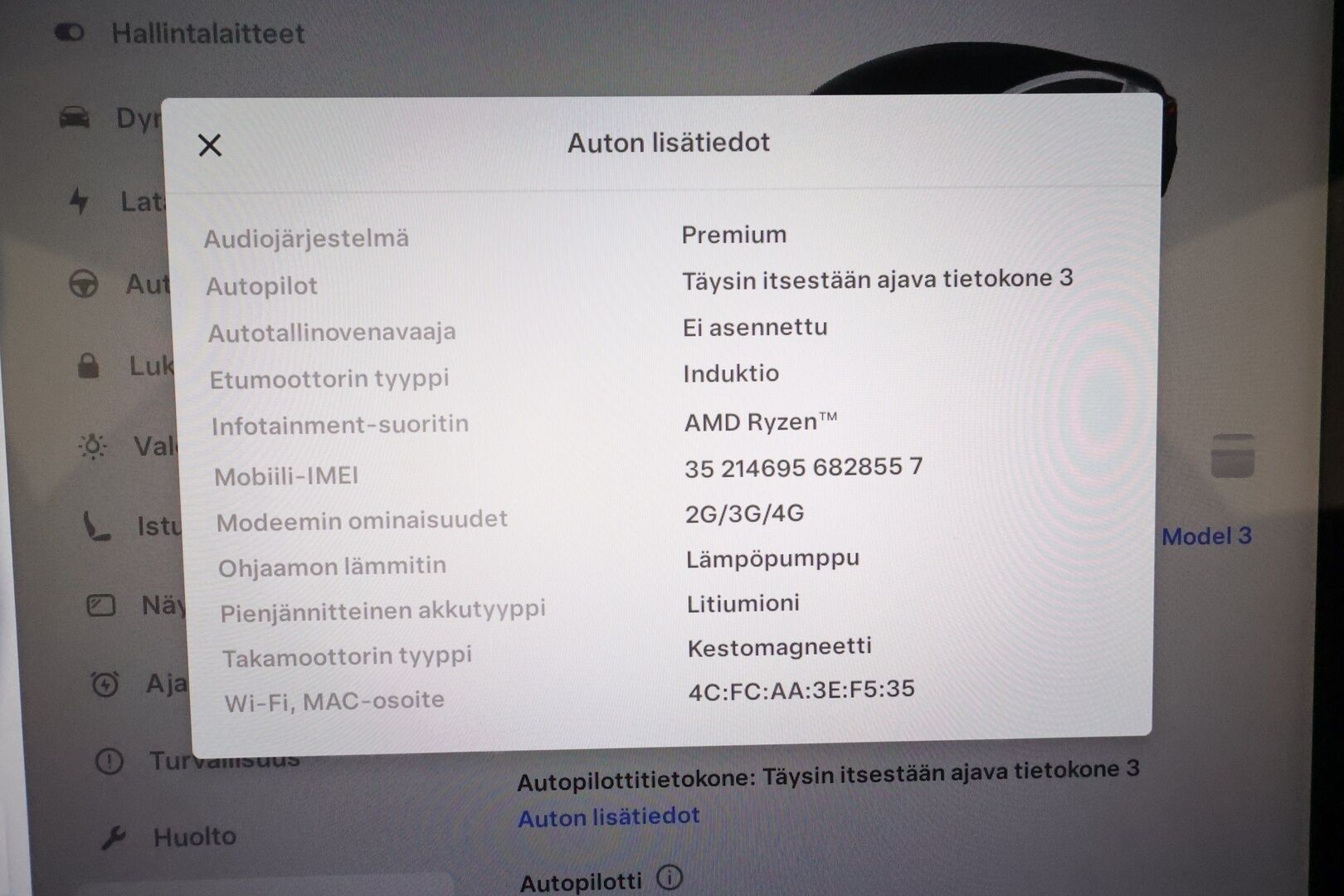 TESLA MODEL 3 2022 Performance **Lämpöpumppu / Matrix LED / AMD Ryzen / Autopilot / Lasikatto / Premium Audio / P.kamera** - 3,99 % KORKOTARJOUS TÄHÄN AUTOON - 