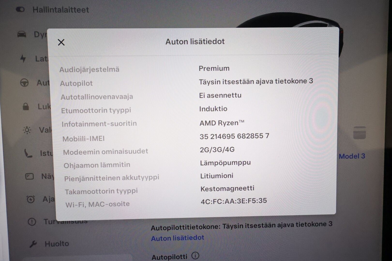 TESLA MODEL 3 2022 Performance **Lämpöpumppu / Matrix LED / AMD Ryzen / Autopilot / Lasikatto / Premium Audio / P.kamera** - 3,99 % KORKOTARJOUS TÄHÄN AUTOON - 