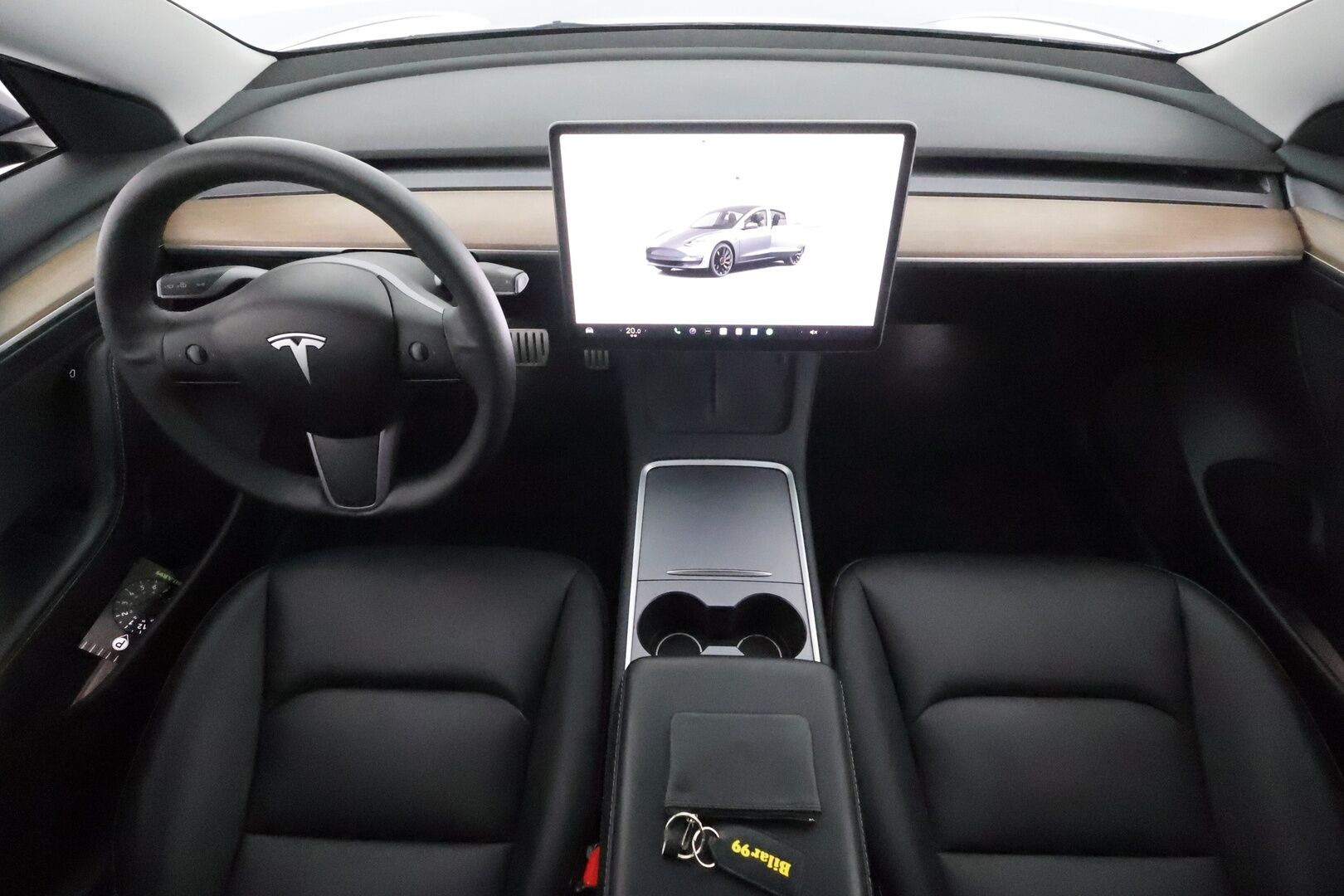 TESLA MODEL 3 2022 Performance **Lämpöpumppu / Matrix LED / AMD Ryzen / Autopilot / Lasikatto / Premium Audio / P.kamera** - 3,99 % KORKOTARJOUS TÄHÄN AUTOON - 