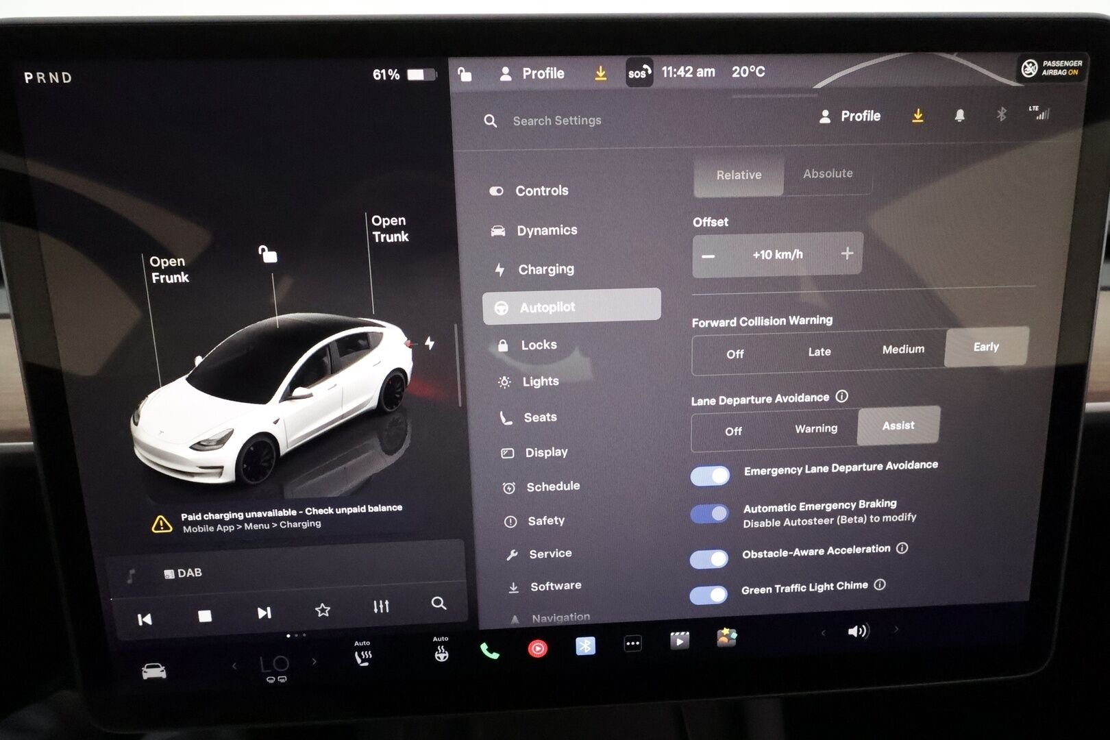 TESLA MODEL 3 2022 Performance **Lämpöpumppu / Matrix LED / AMD Ryzen / Autopilot / Lasikatto / Premium Audio / P.kamera** - 3,99 % KORKOTARJOUS TÄHÄN AUTOON - 