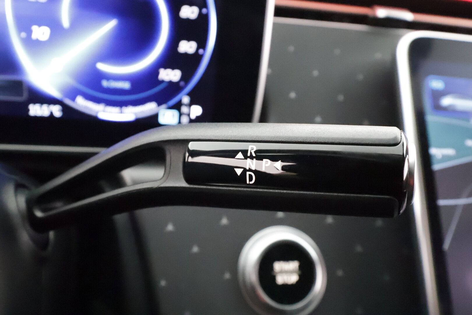 MERCEDES-BENZ EQE 2024 300 AMG * Distronic+ / ILP / Digital-LED / Koukku / Muistipenkit / Burmester / 360-Kamera / 4-Alueinen ilmastointi * - Koti & Kauppalaturi / Akku kuntotarkastettu / SoH 96.3% 