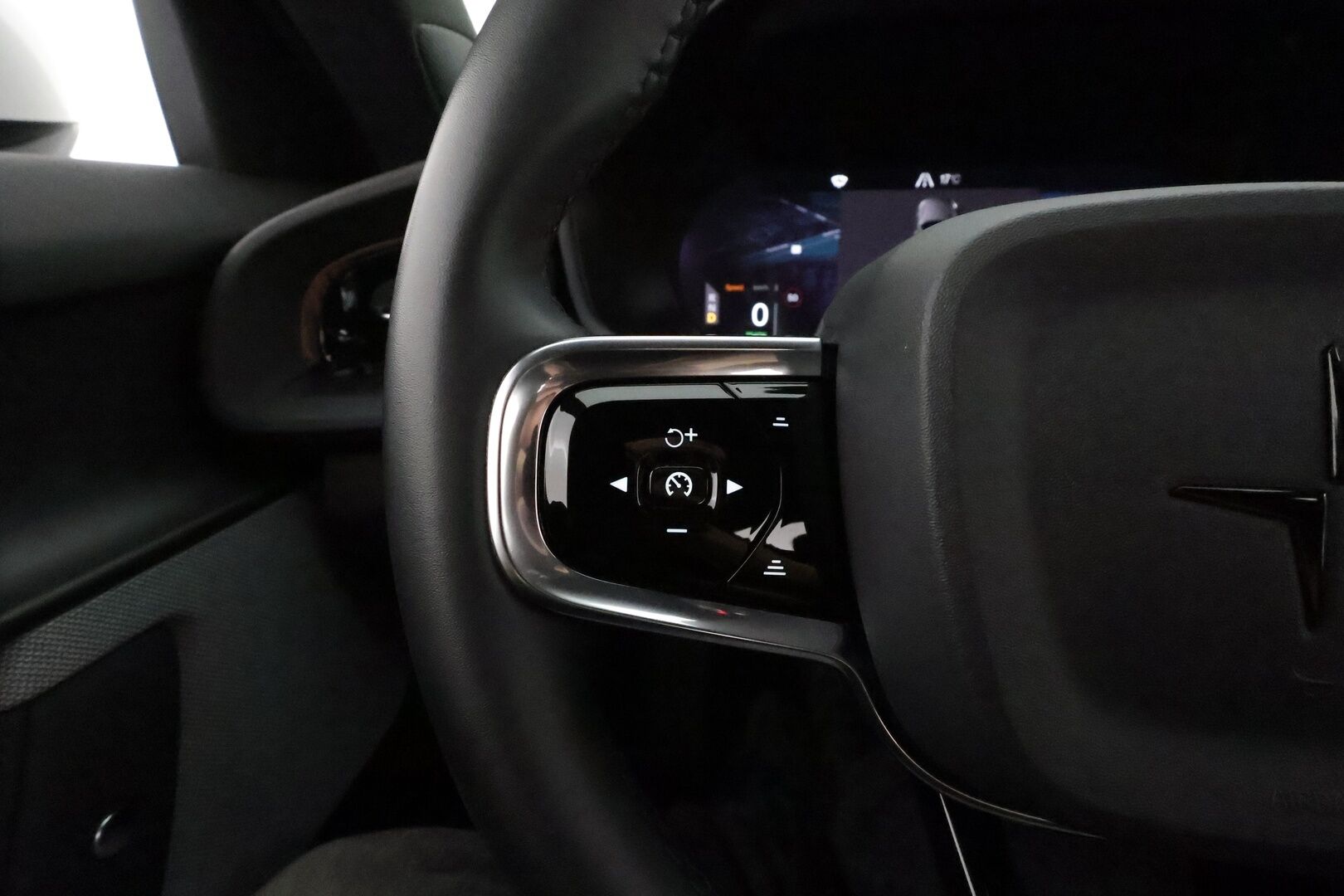 POLESTAR 2 2022 Standard Range Single Motor ** P.Kamera / LED-valot / Sporttipenkki Muistilla / Google Maps / Kaistavahti / KeylessGO ** - Akku Kuntotarkistettu!