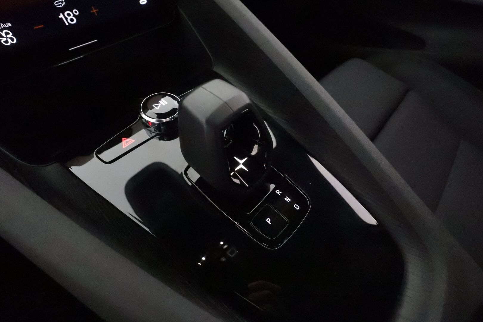 POLESTAR 2 2022 Standard Range Single Motor ** P.Kamera / LED-valot / Sporttipenkki Muistilla / Google Maps / Kaistavahti / KeylessGO ** - Akku Kuntotarkistettu!