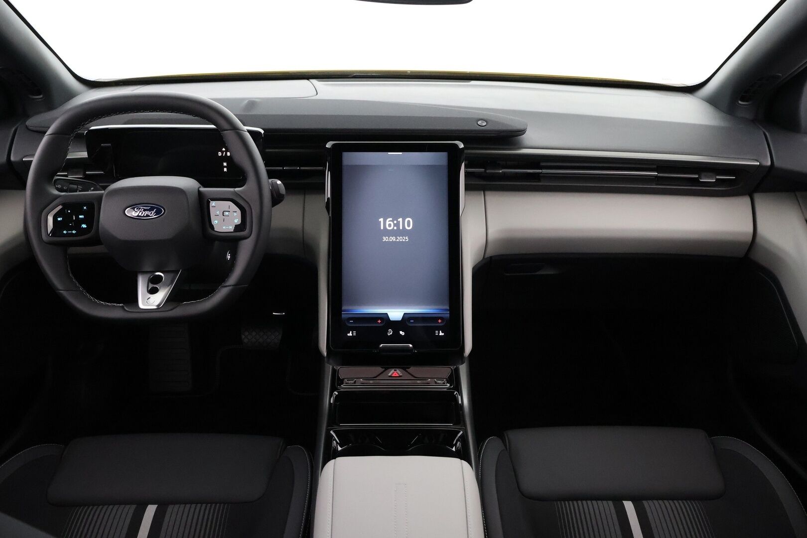 FORD CAPRI 2025 RWD Extended Range 77kWh 286hv * Lämpöpumppu / Adapt.Vakkari / Hieronta / Muistipenkki / Peruutuskamera / KeyLess - Vaihtoehto uudelle / ALV / Juuri tullut Tampereelle!