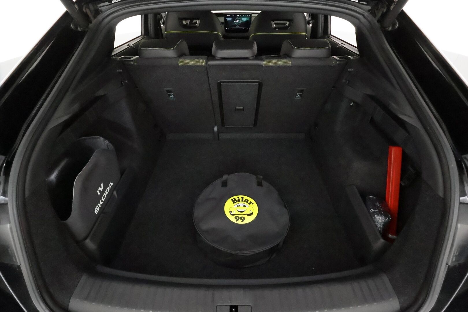 SKODA ENYAQ 2023 iV Coupe RS 220kW **Matrix LED / Canton / Adapt.vakkari / HUD / Muistipenkit / P.kamera / Lasikatto / Sporttipenkit / Nahka-Alcantara** - 3,99 % KORKOTARJOUS TÄHÄN AUTOON - Kahdet renkaat aluvanteilla / Merkkihuollettu / Lämpöpumppu
