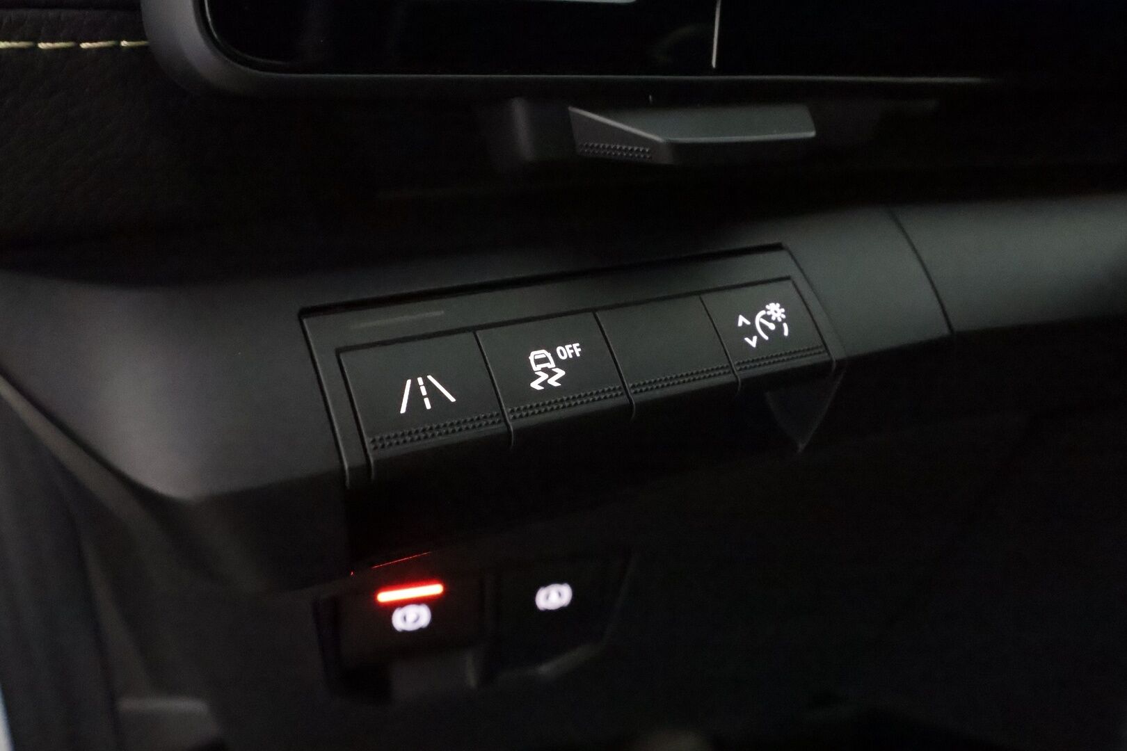 RENAULT MEGANE 2023 E-Tech electric 60kWh 220hv Iconic **Lämpöpumppu / H&K / Hierovat penkit / 360 Kamera / Adapt. vakkari / Apple&Android** - 3,99 % KORKOTARJOUS TÄHÄN AUTOON - 