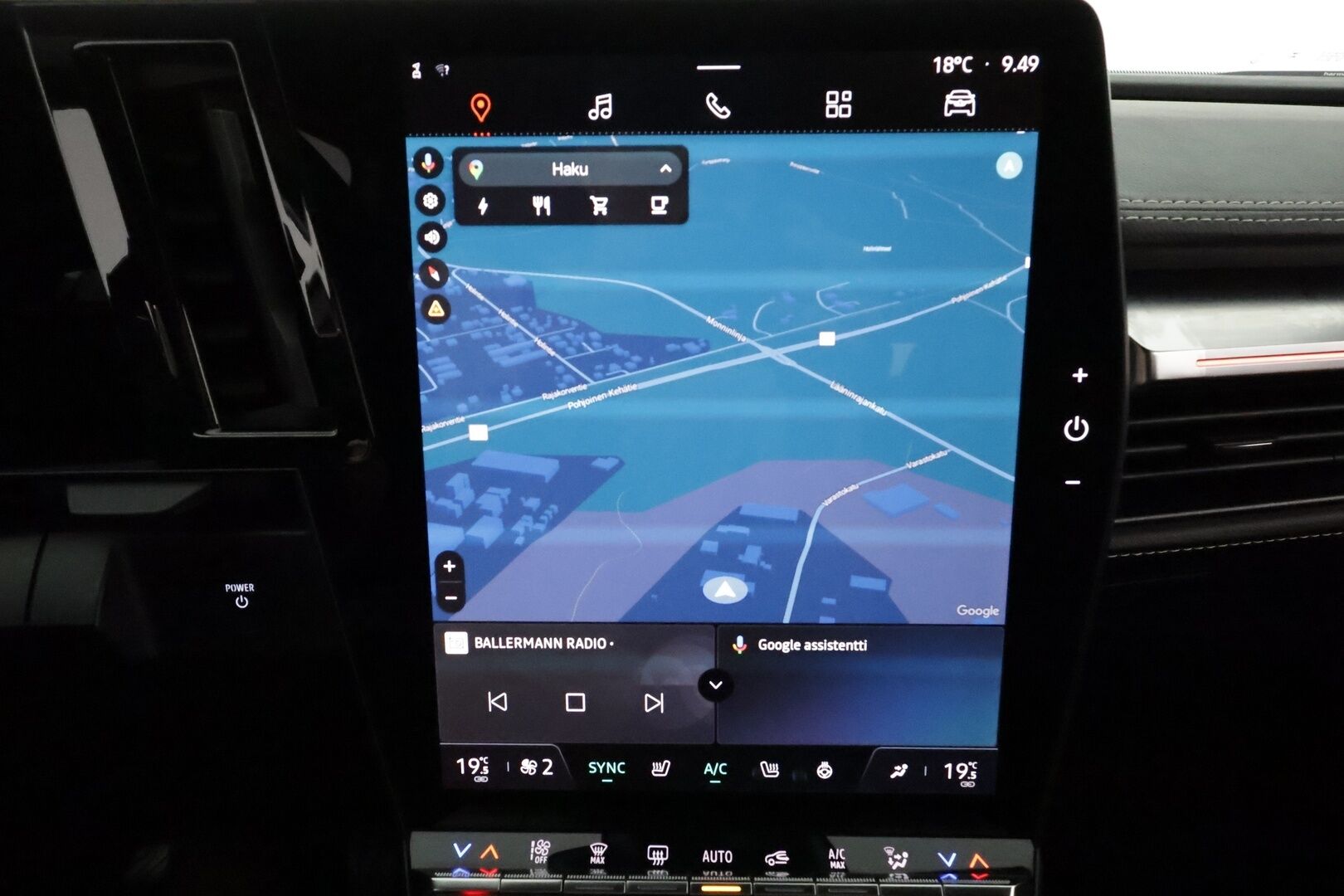 RENAULT MEGANE 2023 E-Tech electric 60kWh 220hv Iconic **Lämpöpumppu / H&K / Hierovat penkit / 360 Kamera / Adapt. vakkari / Apple&Android** - 3,99 % KORKOTARJOUS TÄHÄN AUTOON - 